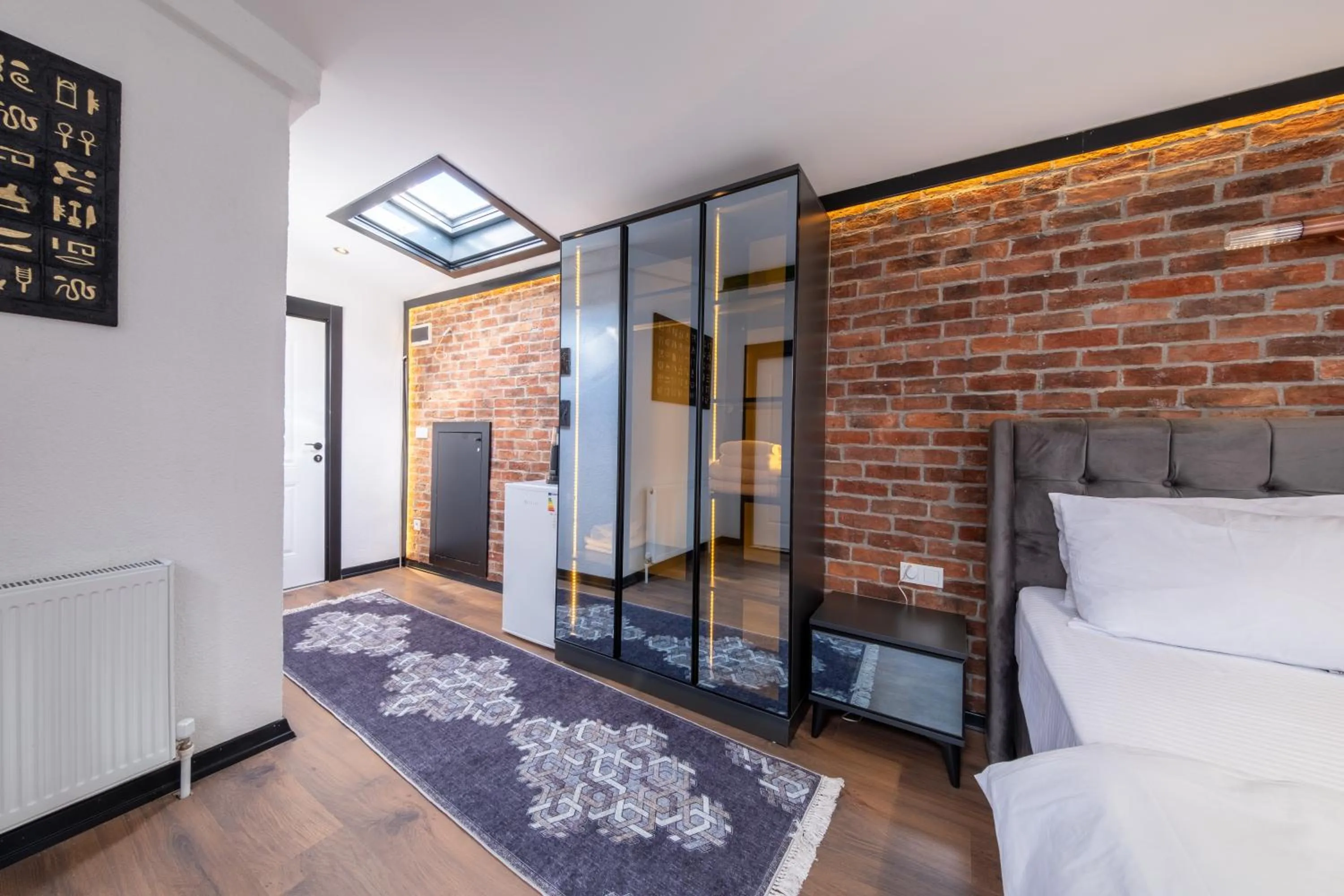 wardrobe, Bed in Hexa Apartments Sisli