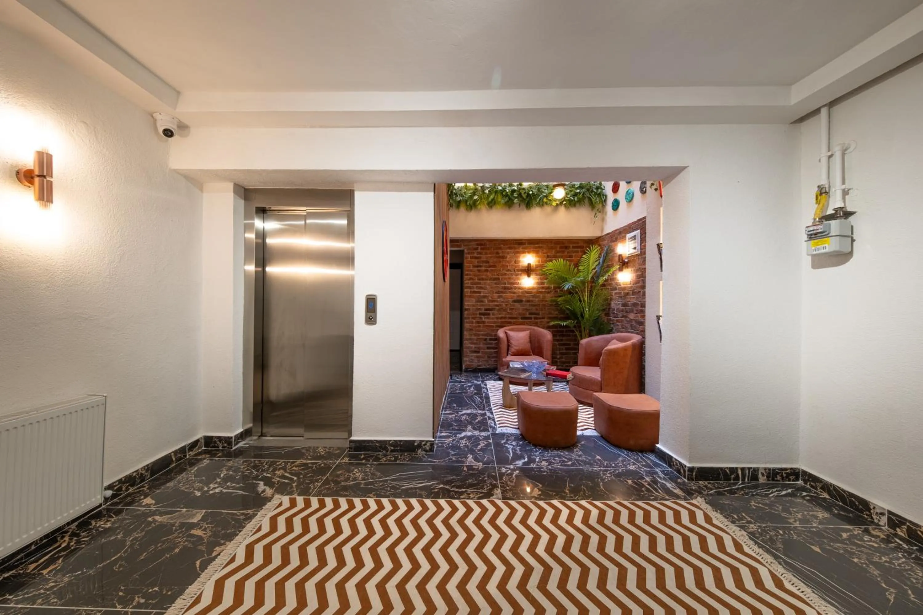 Lobby or reception in Hexa Apartments Sisli