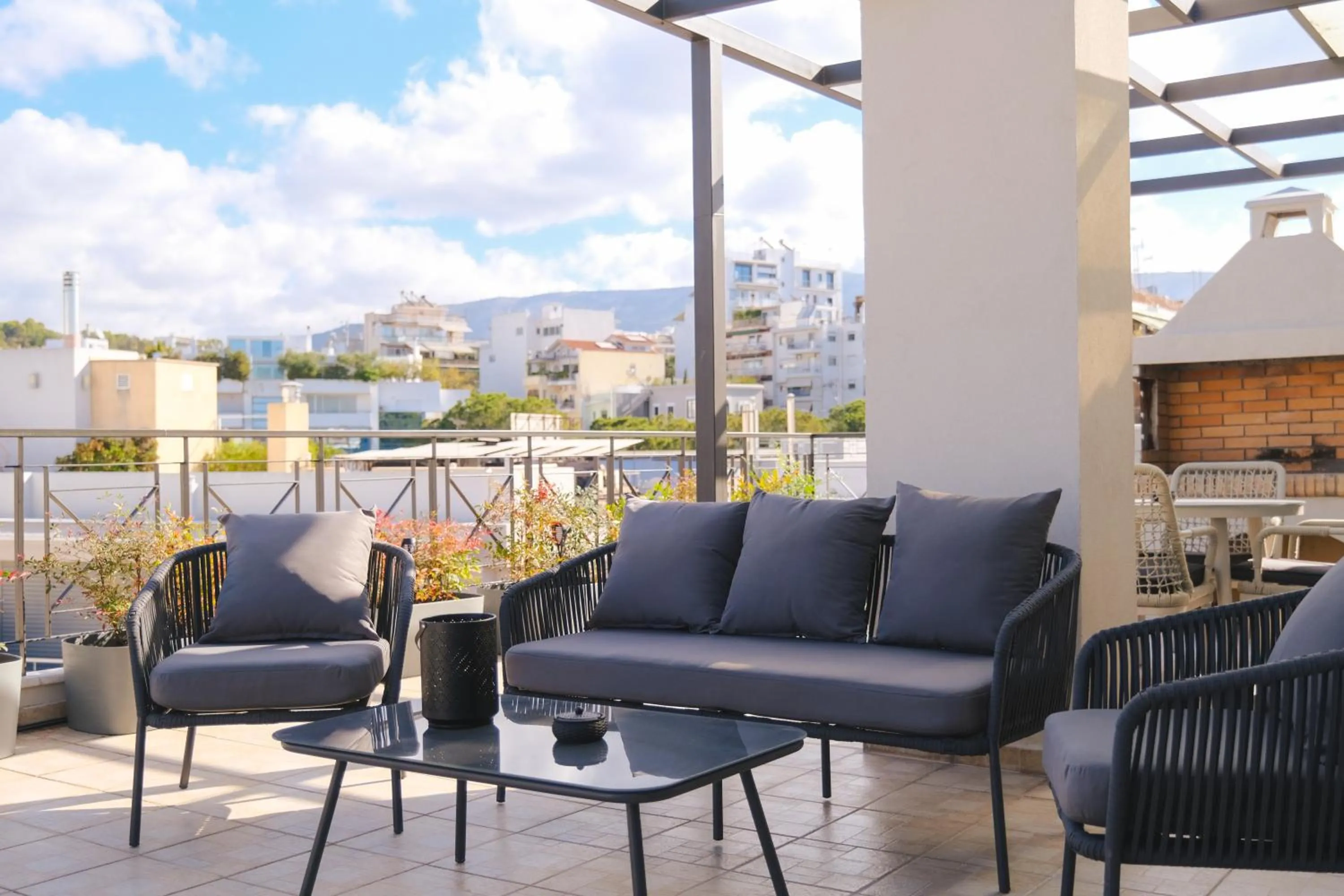 Day in Tyto Alba Habitat