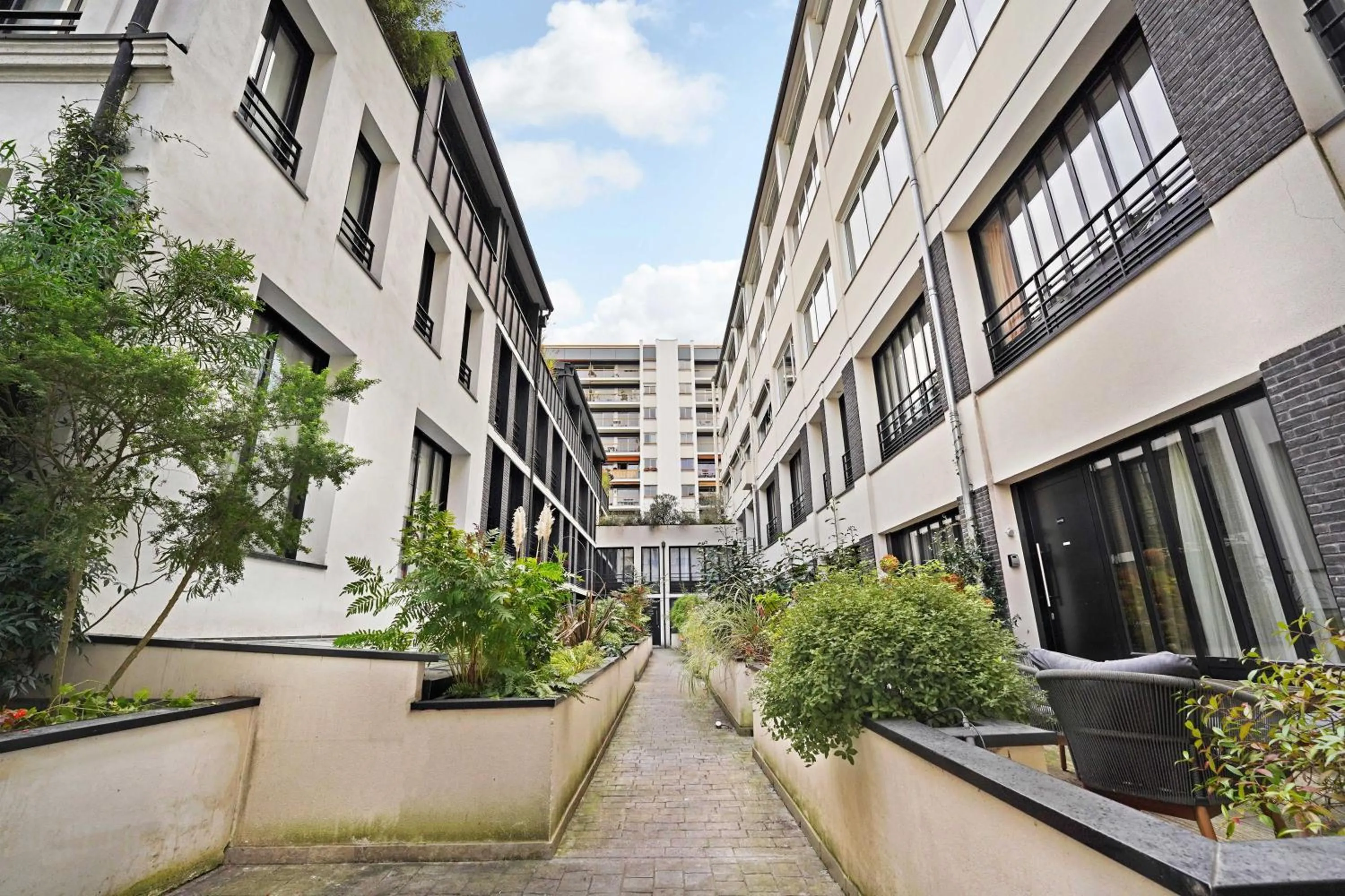 Property building in Classy studio - Marais Bastille