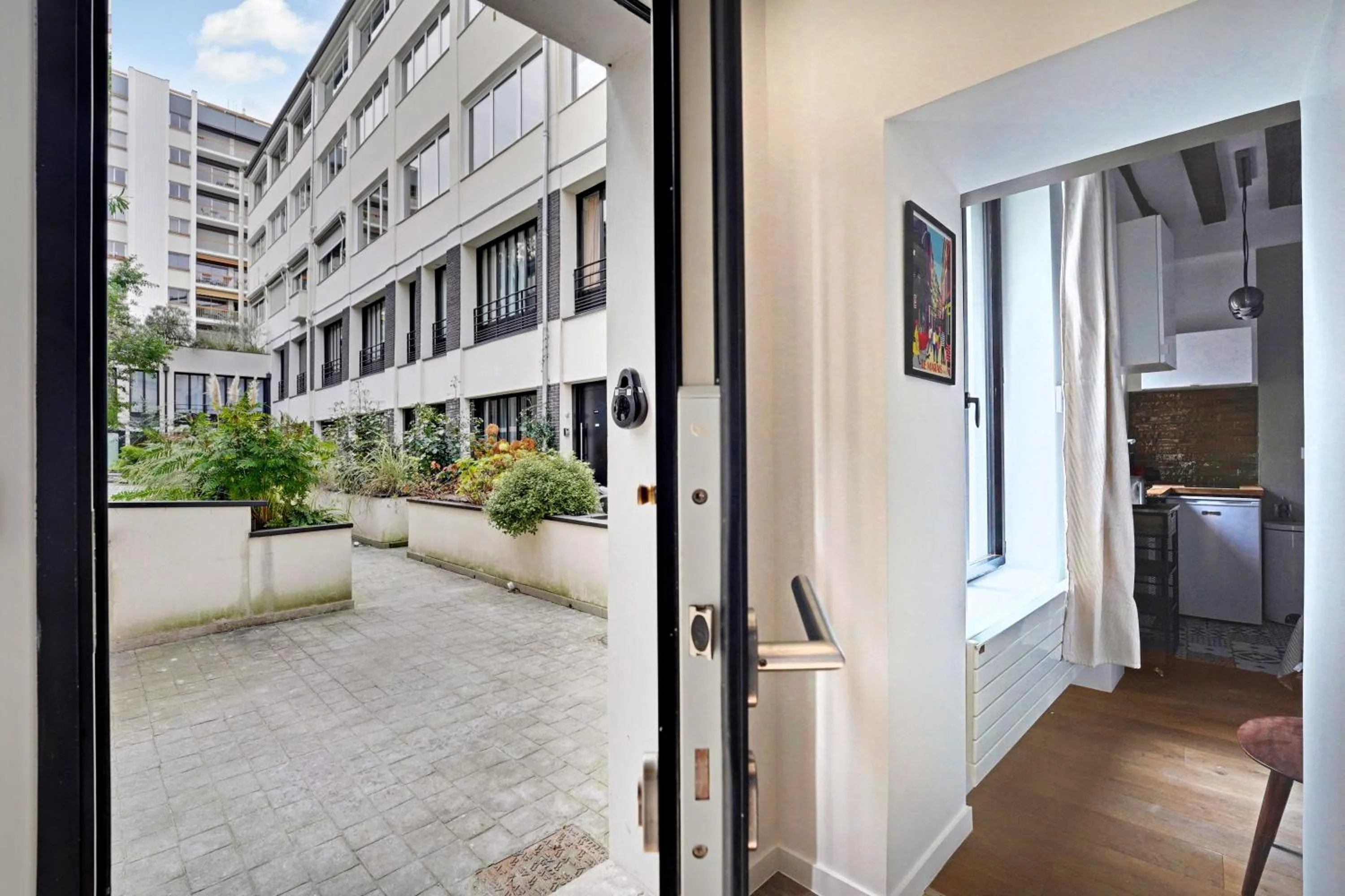 Property building in Classy studio - Marais Bastille