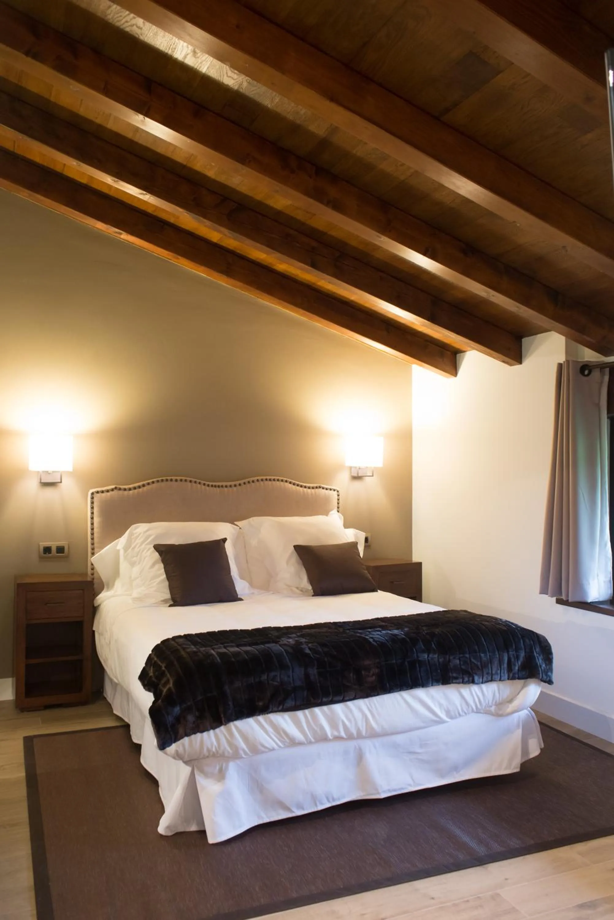 View (from property/room), Bed in Osabarena Hotela