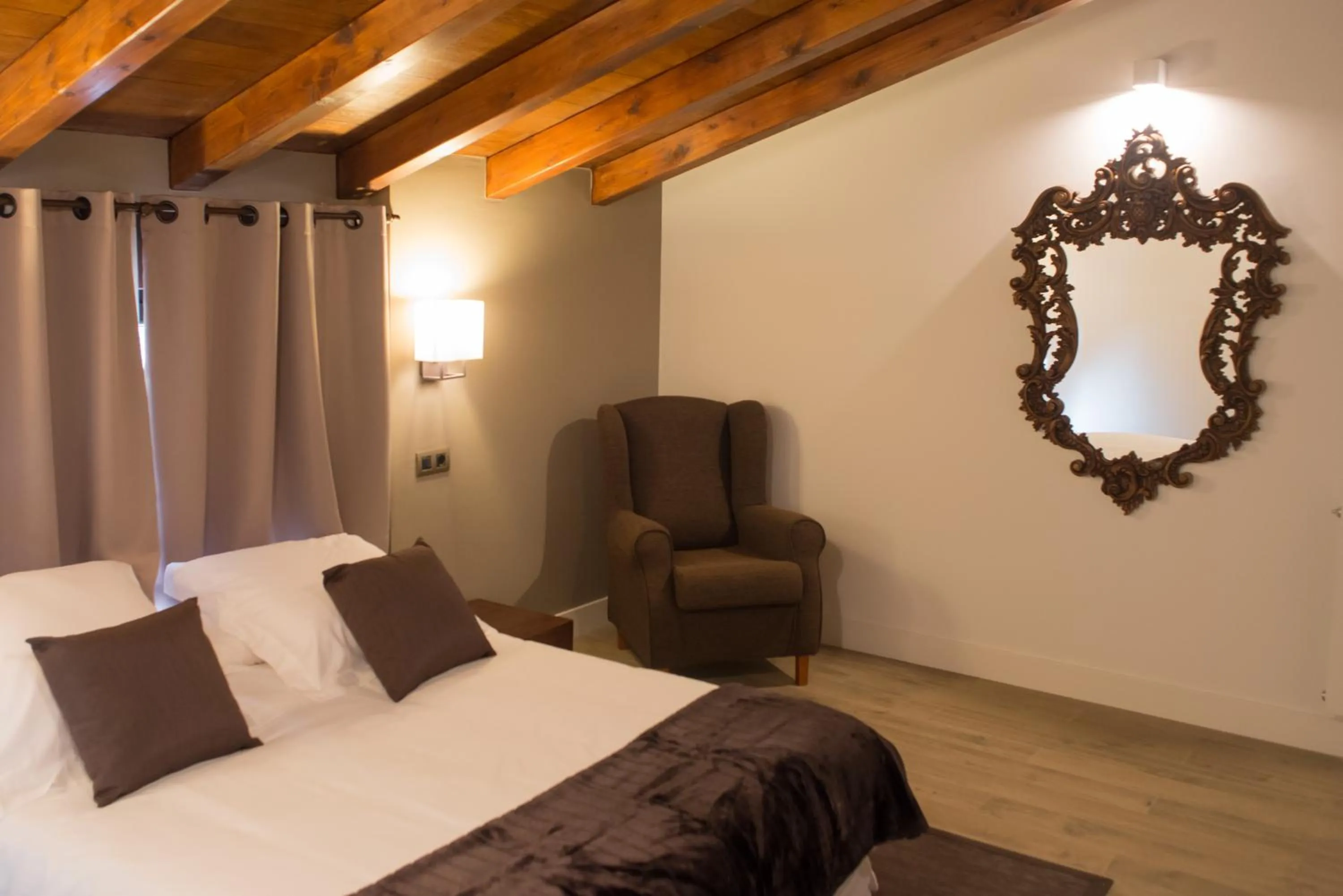 Bed in Osabarena Hotela