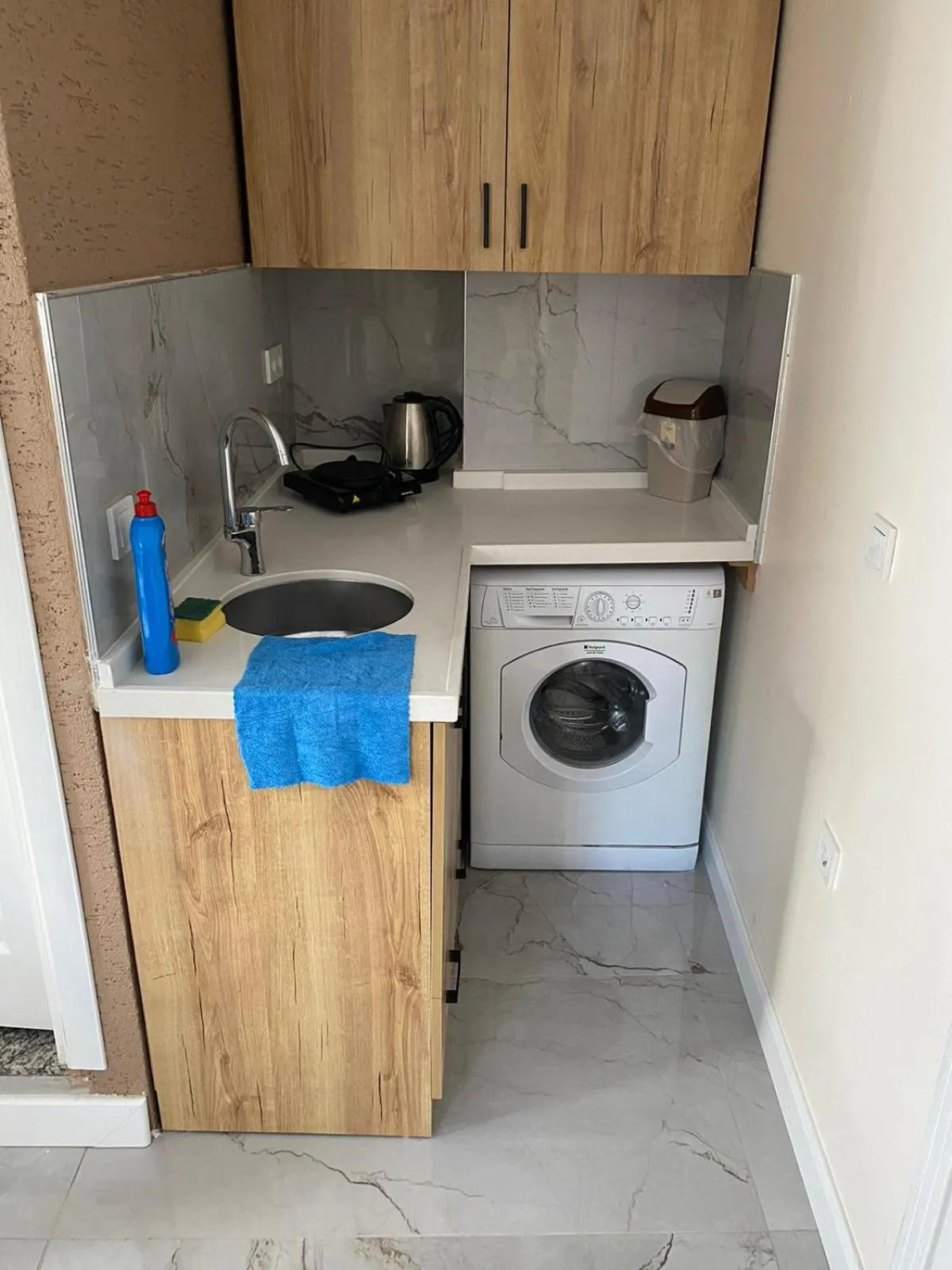 Coffee/tea facilities in Menekşe Apart 1