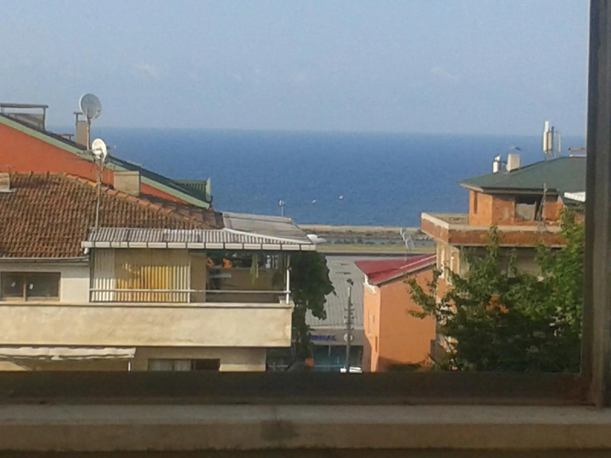 Balcony/Terrace in Menekşe Apart 1