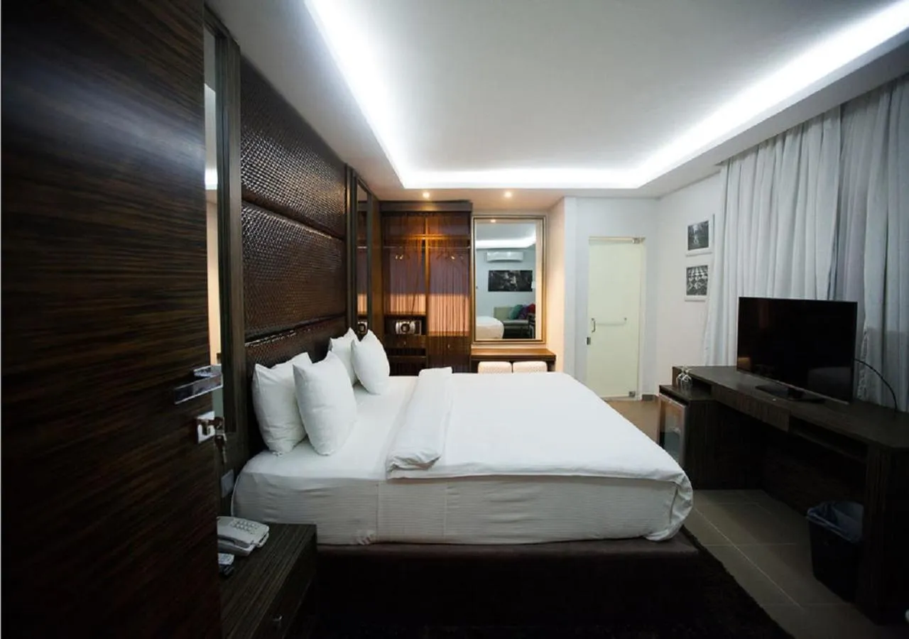 Photo of the whole room, Bed in Maison Fahrenheit