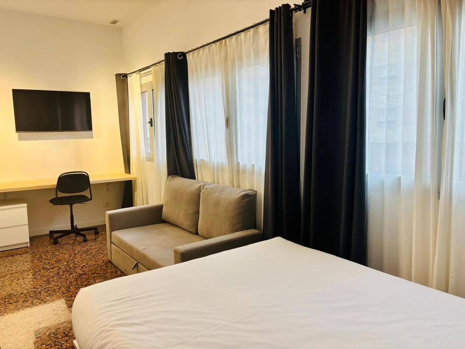 Bed in Apartahotel Espai Verd Benimaclet