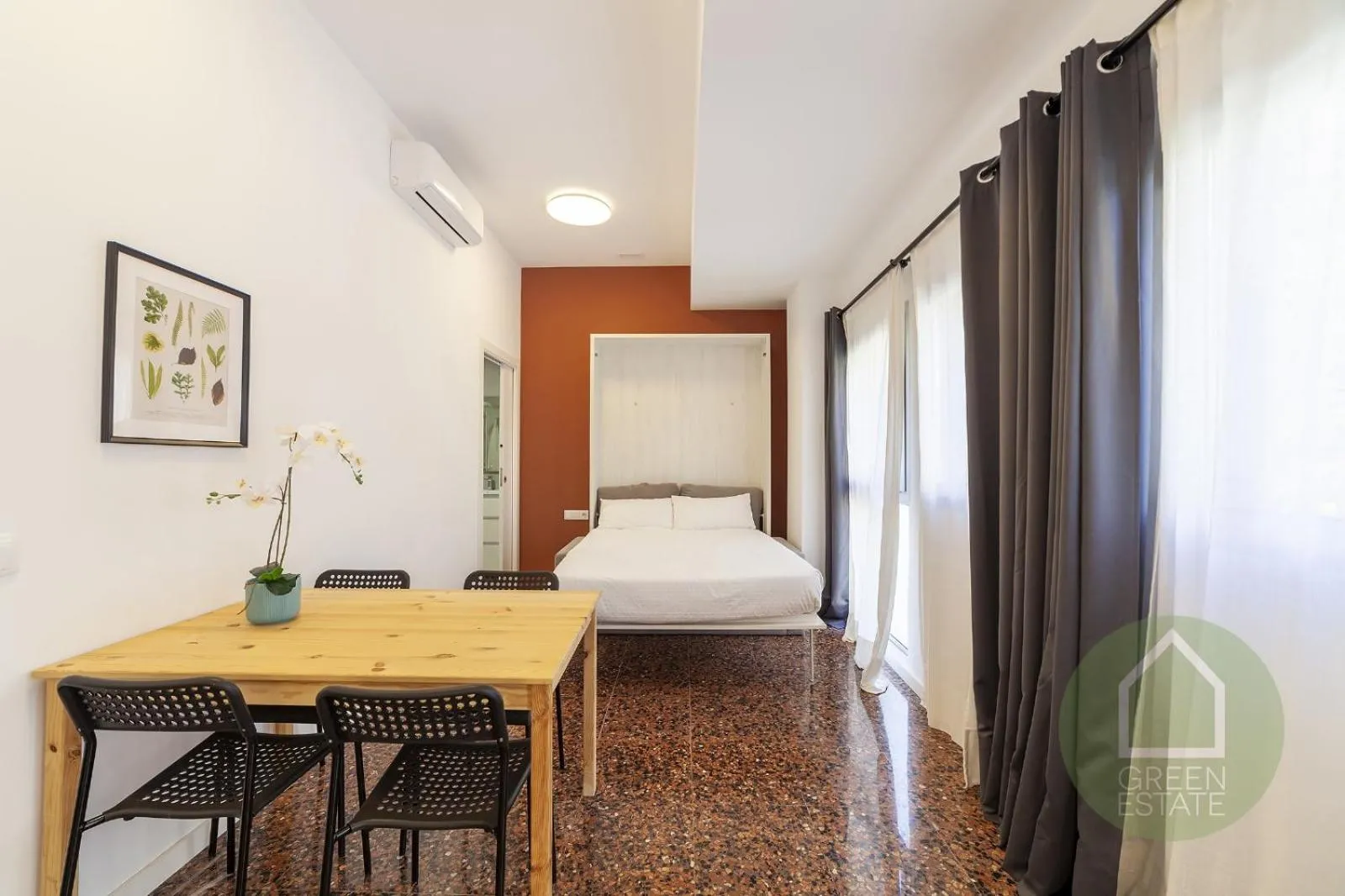 Bed in Apartahotel Espai Verd Benimaclet