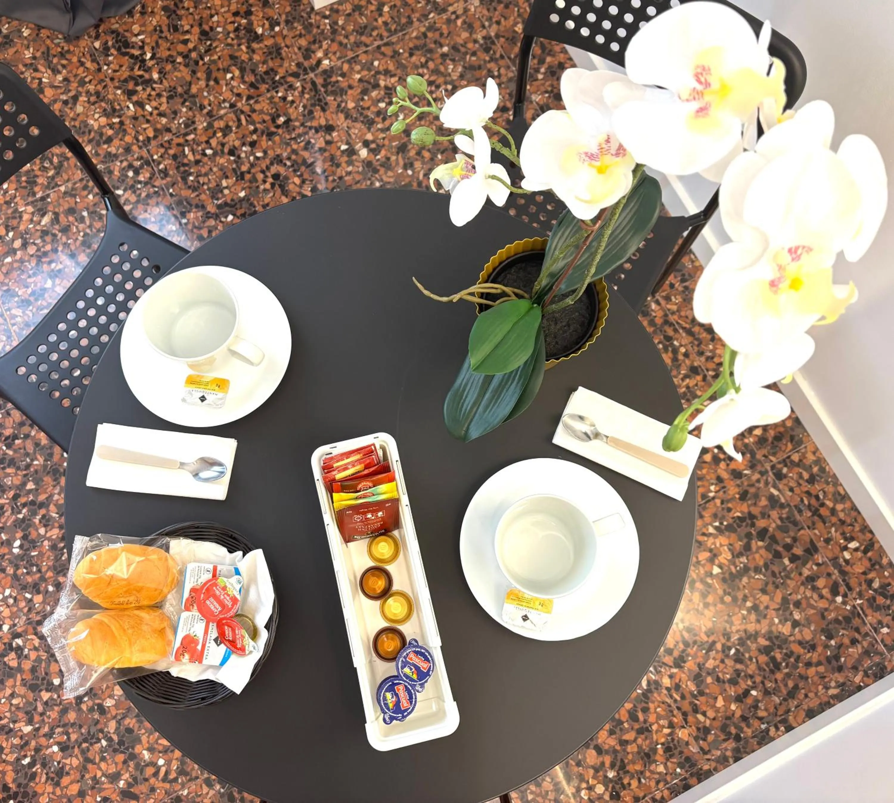 Breakfast in Apartahotel Espai Verd Benimaclet