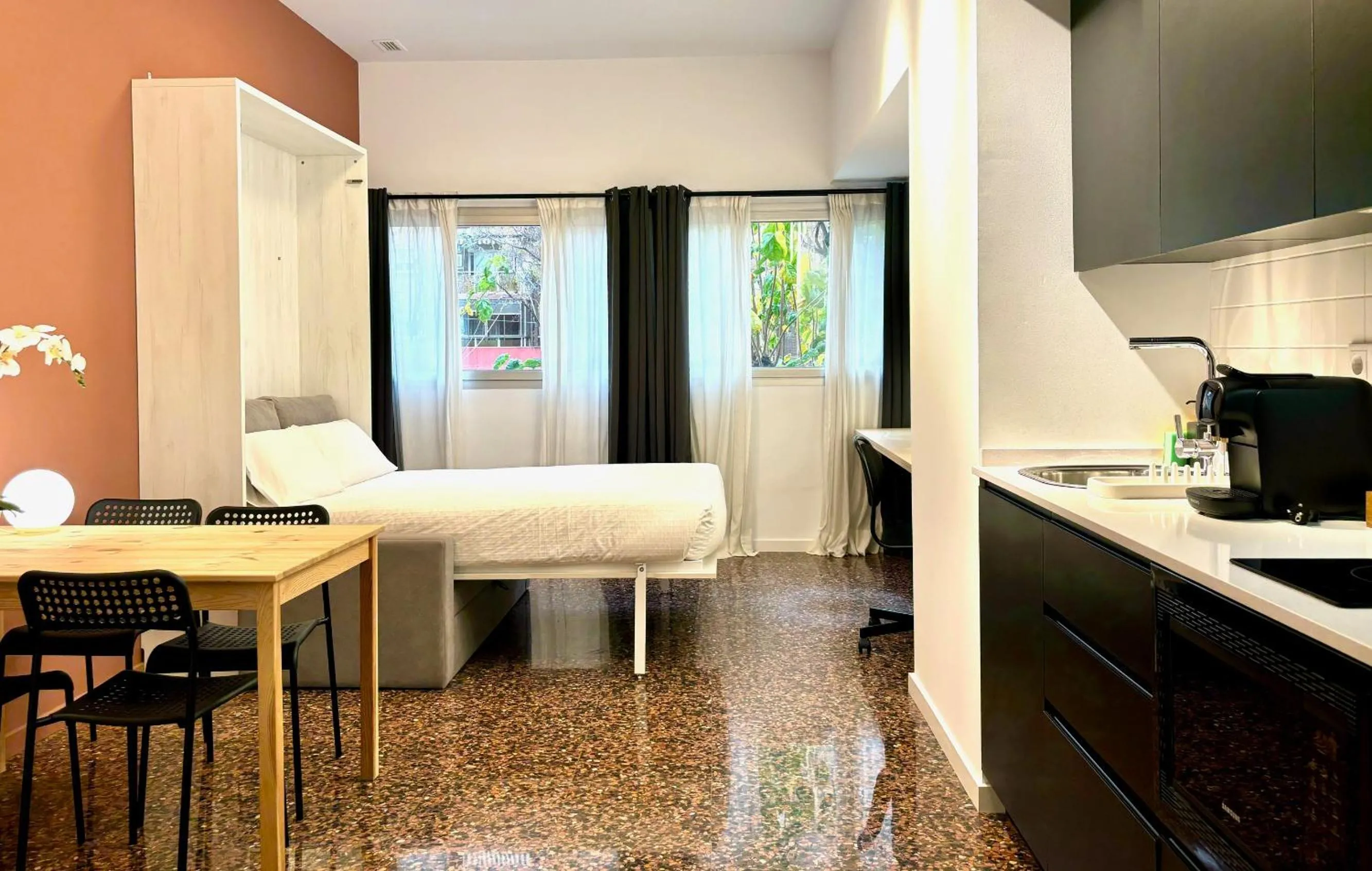 Bed in Apartahotel Espai Verd Benimaclet