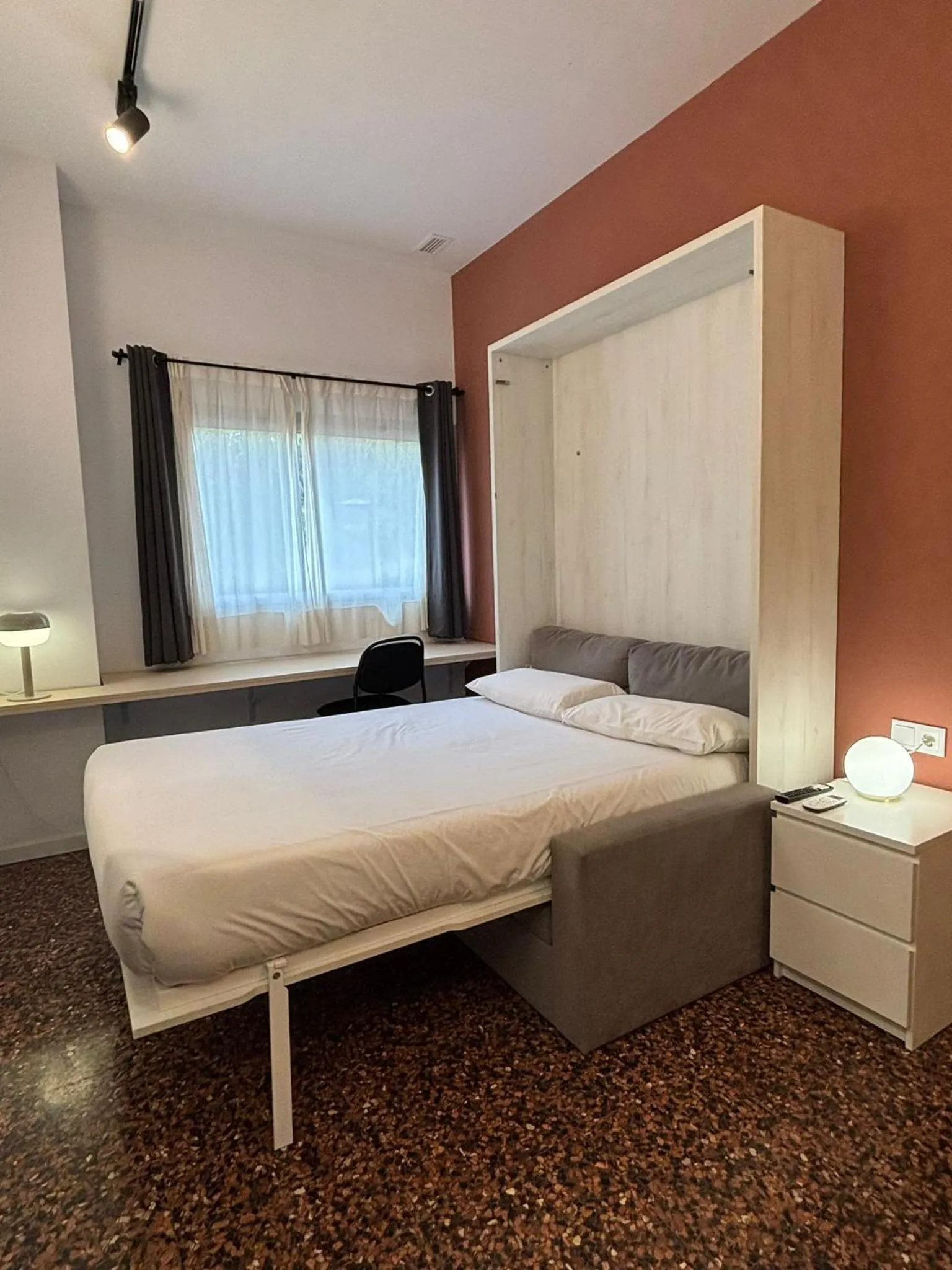 Bed in Apartahotel Espai Verd Benimaclet