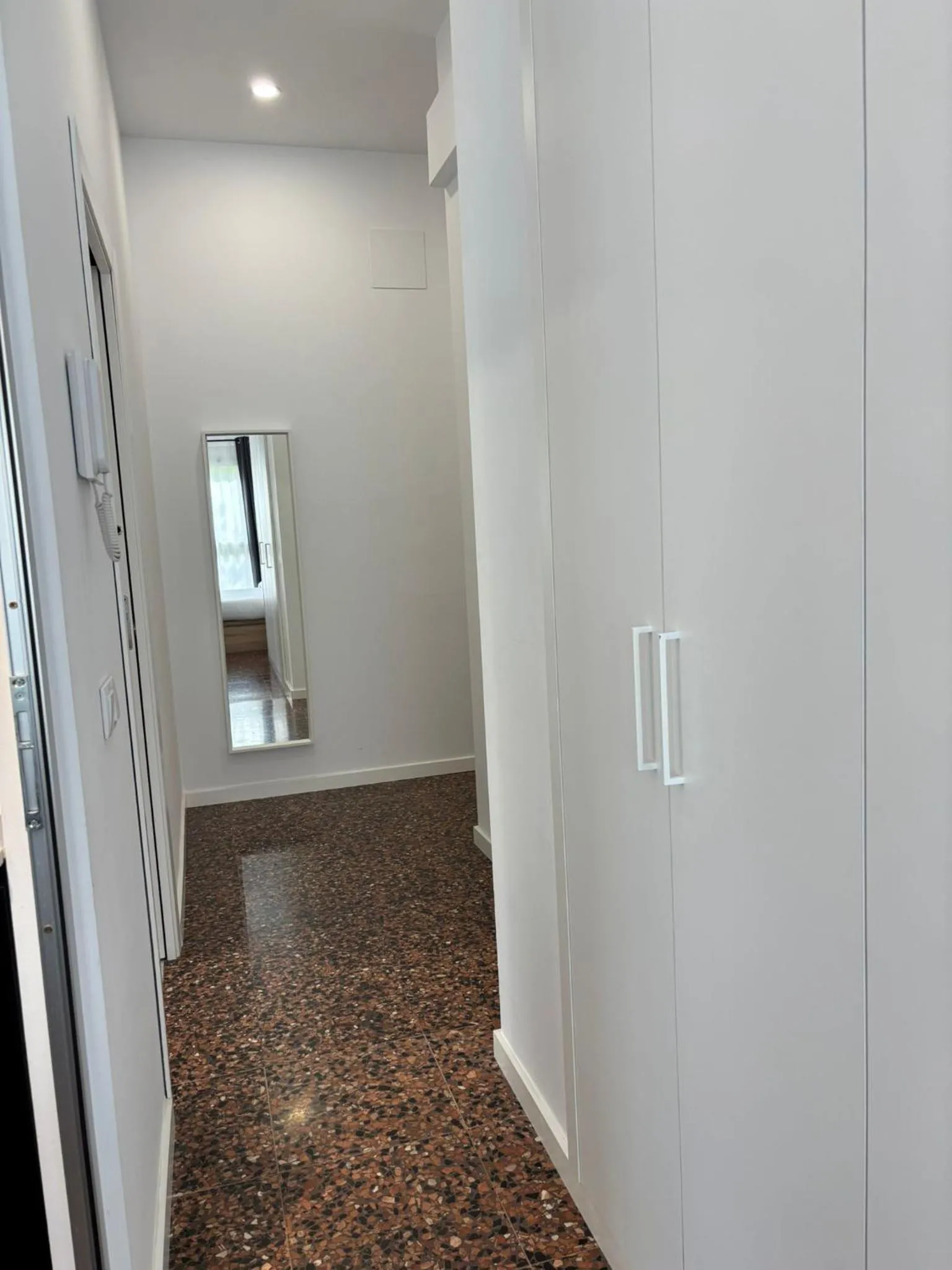 wardrobe in Apartahotel Espai Verd Benimaclet