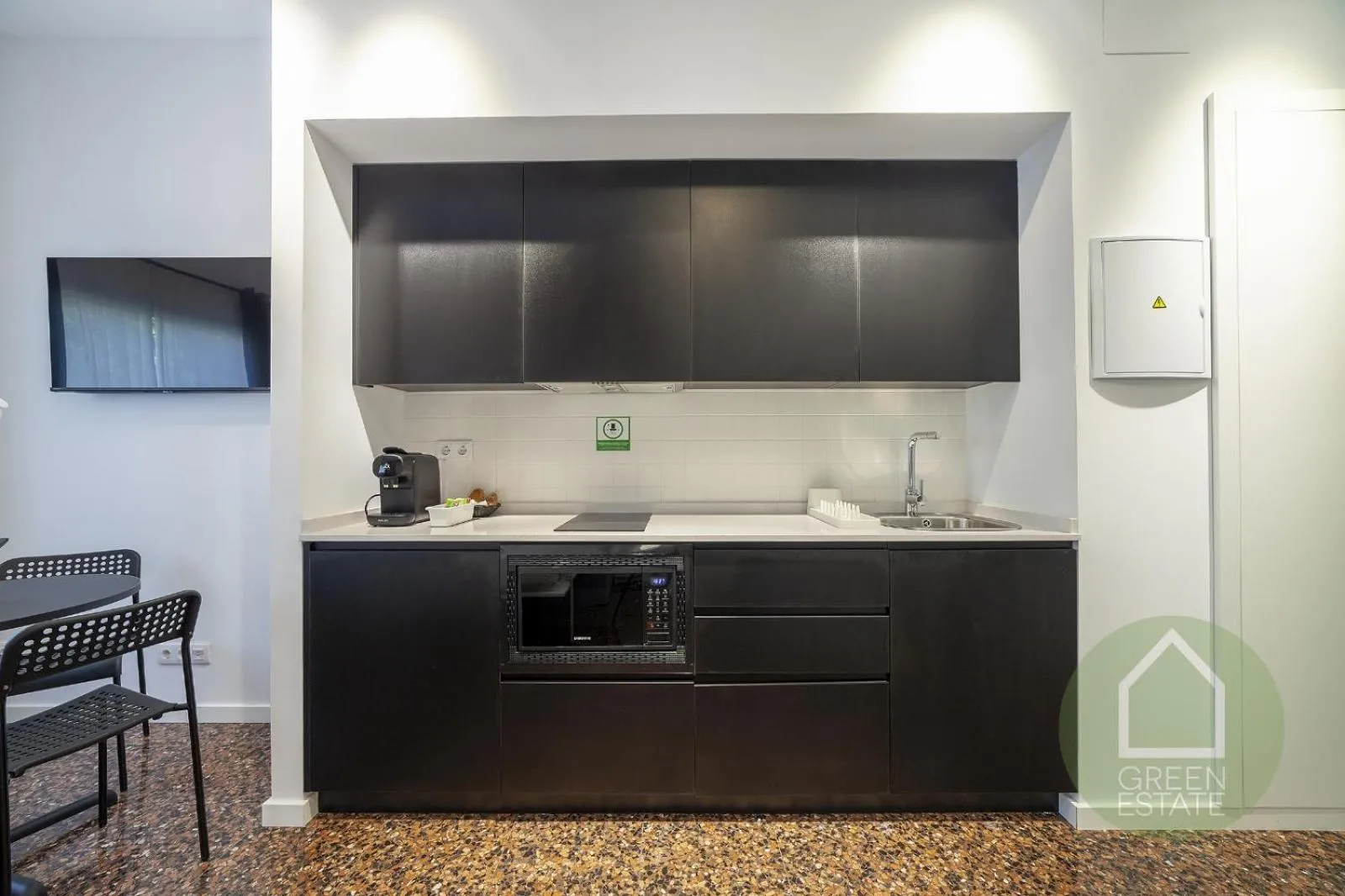 Kitchen or kitchenette in Apartahotel Espai Verd Benimaclet