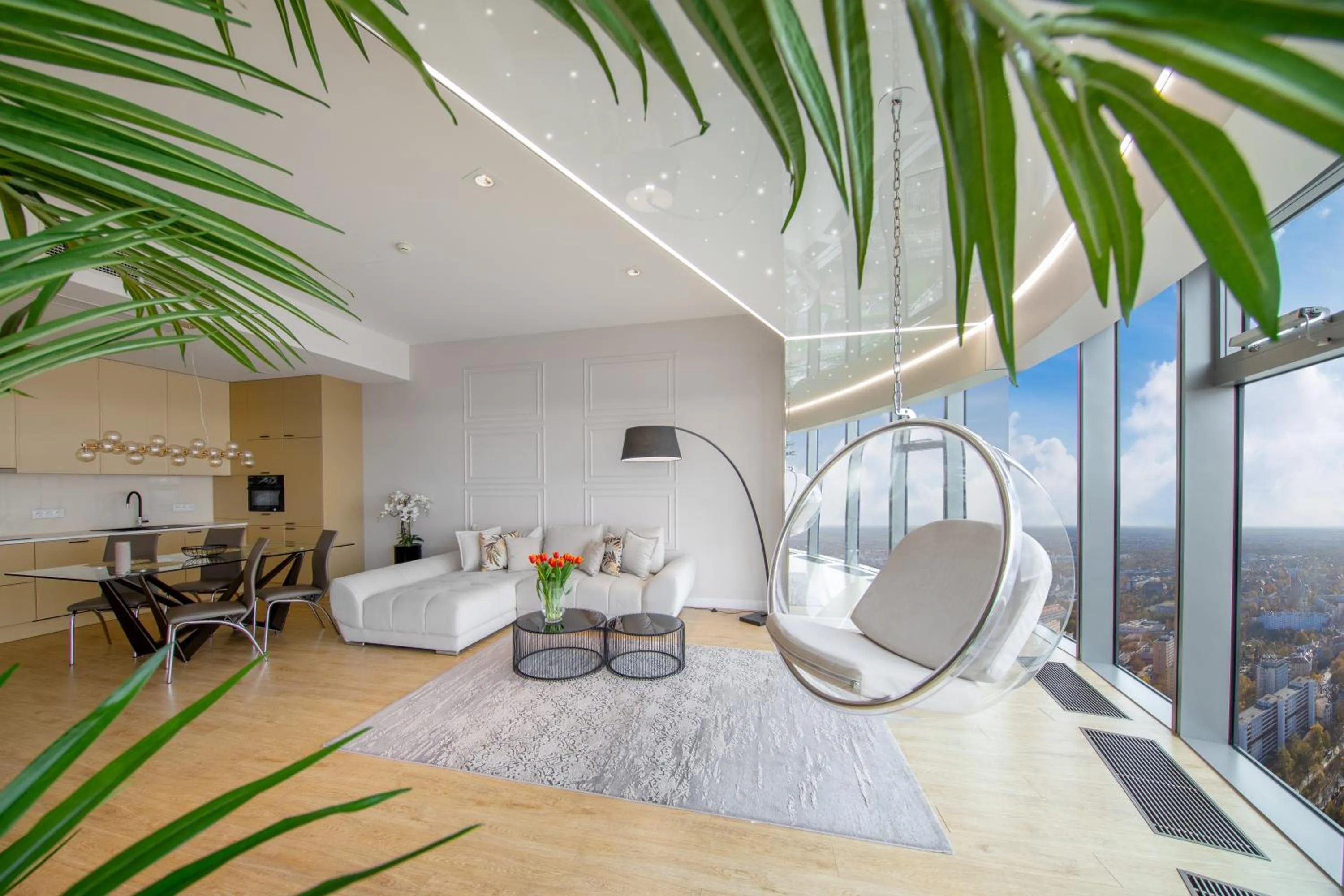 Day in Apartamenty Sky Tower z Jakuzzi Przy Oknie