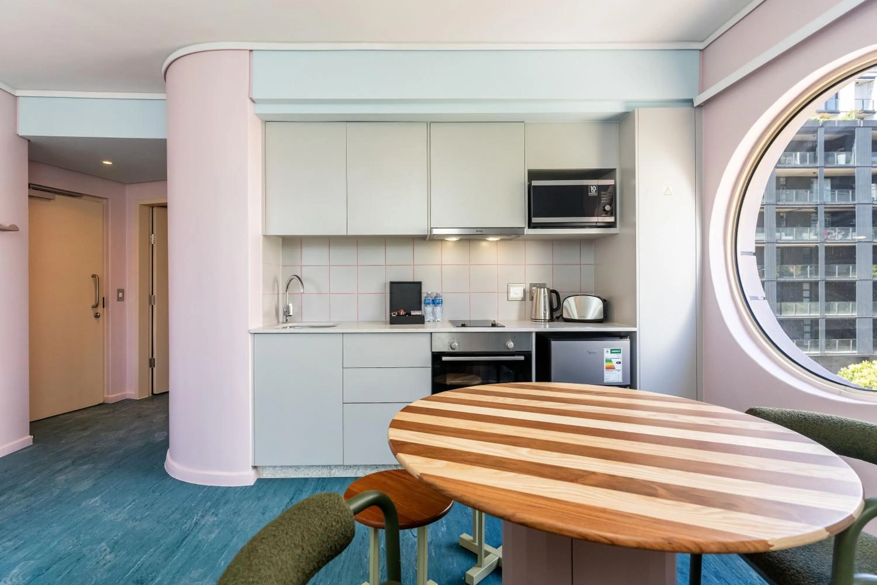 Kitchen or kitchenette in The Tropicana Hotel