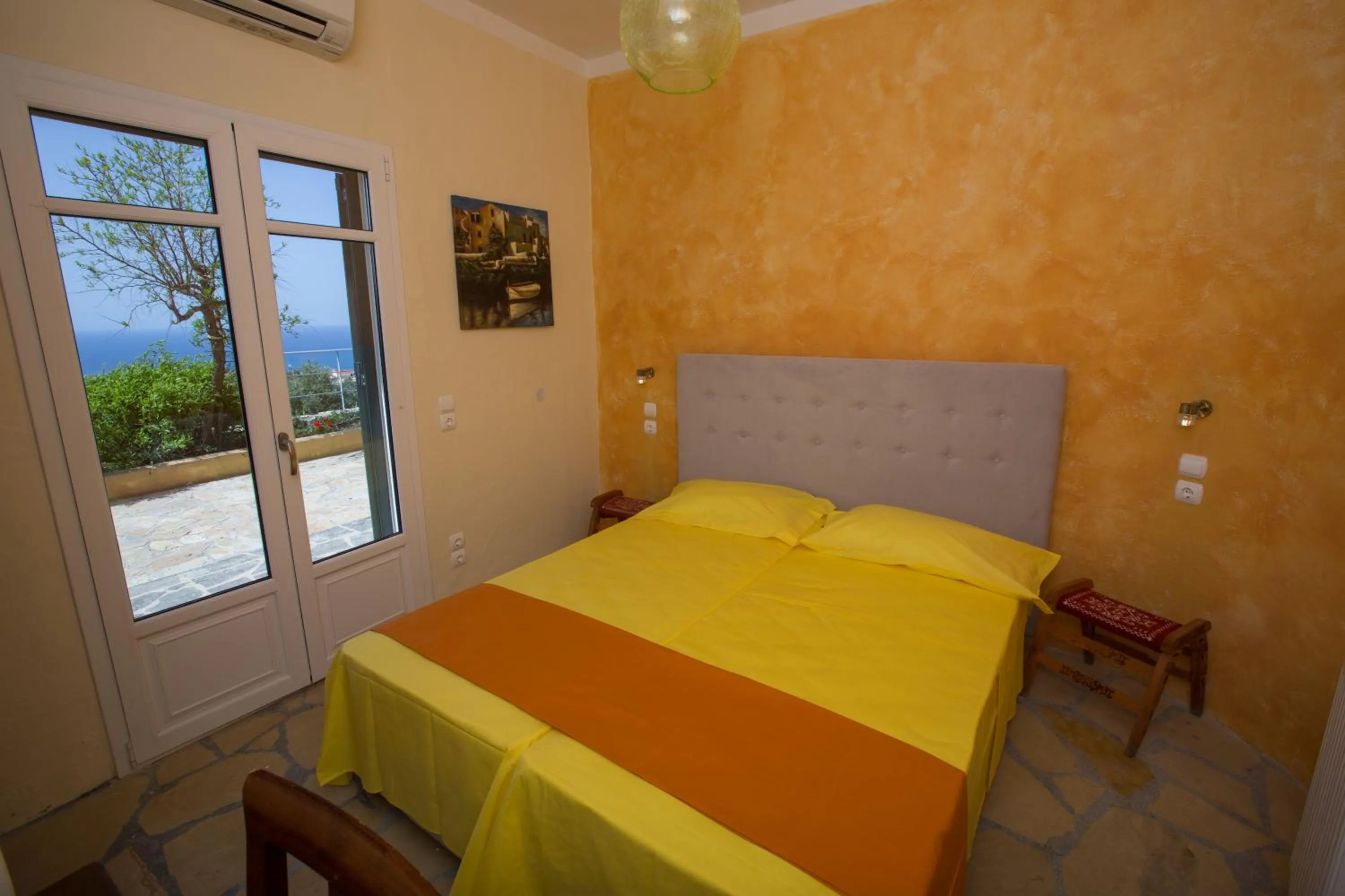 Day, Bed in Villa Theodora