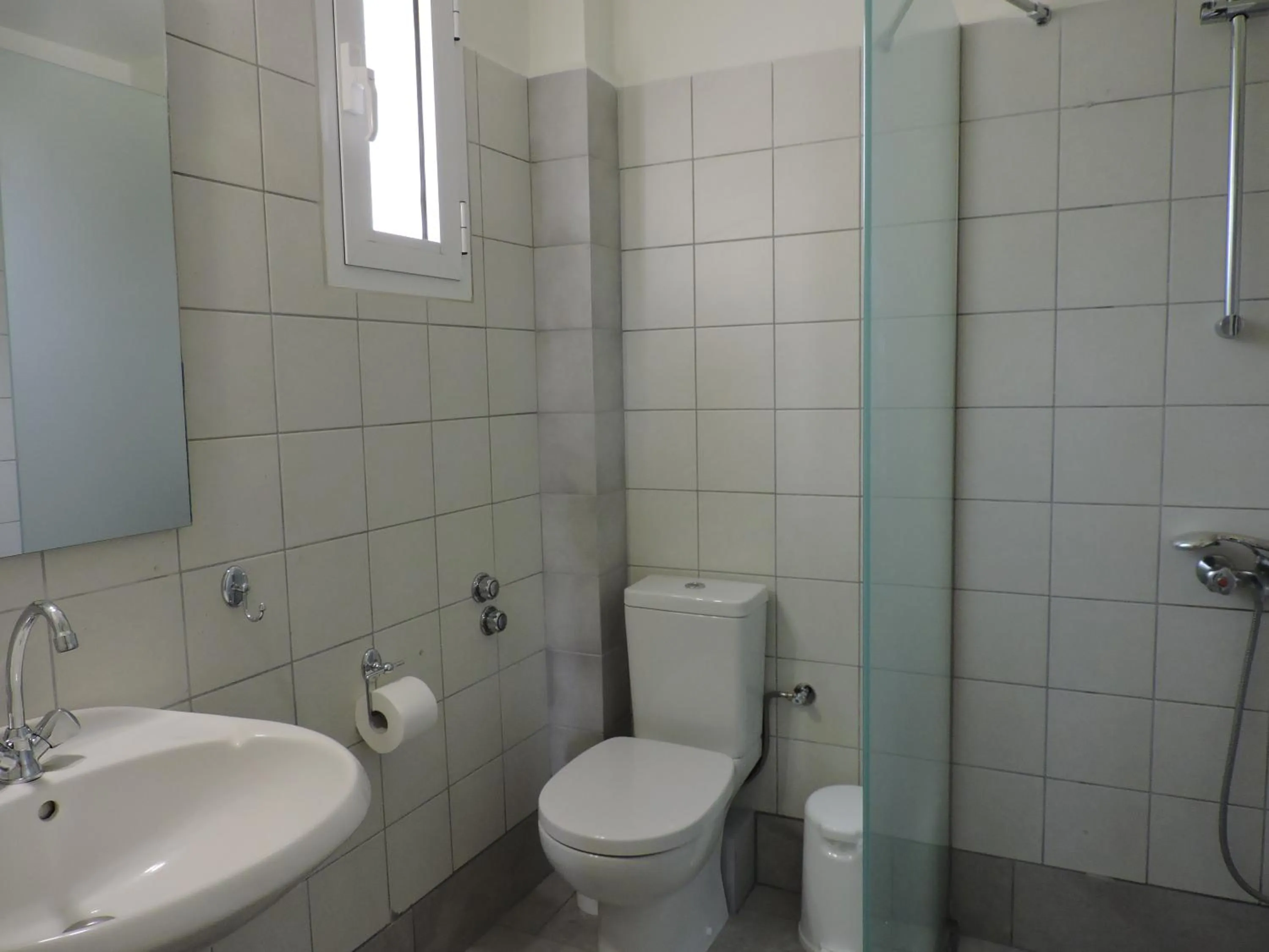 Shower in Villa Theodora