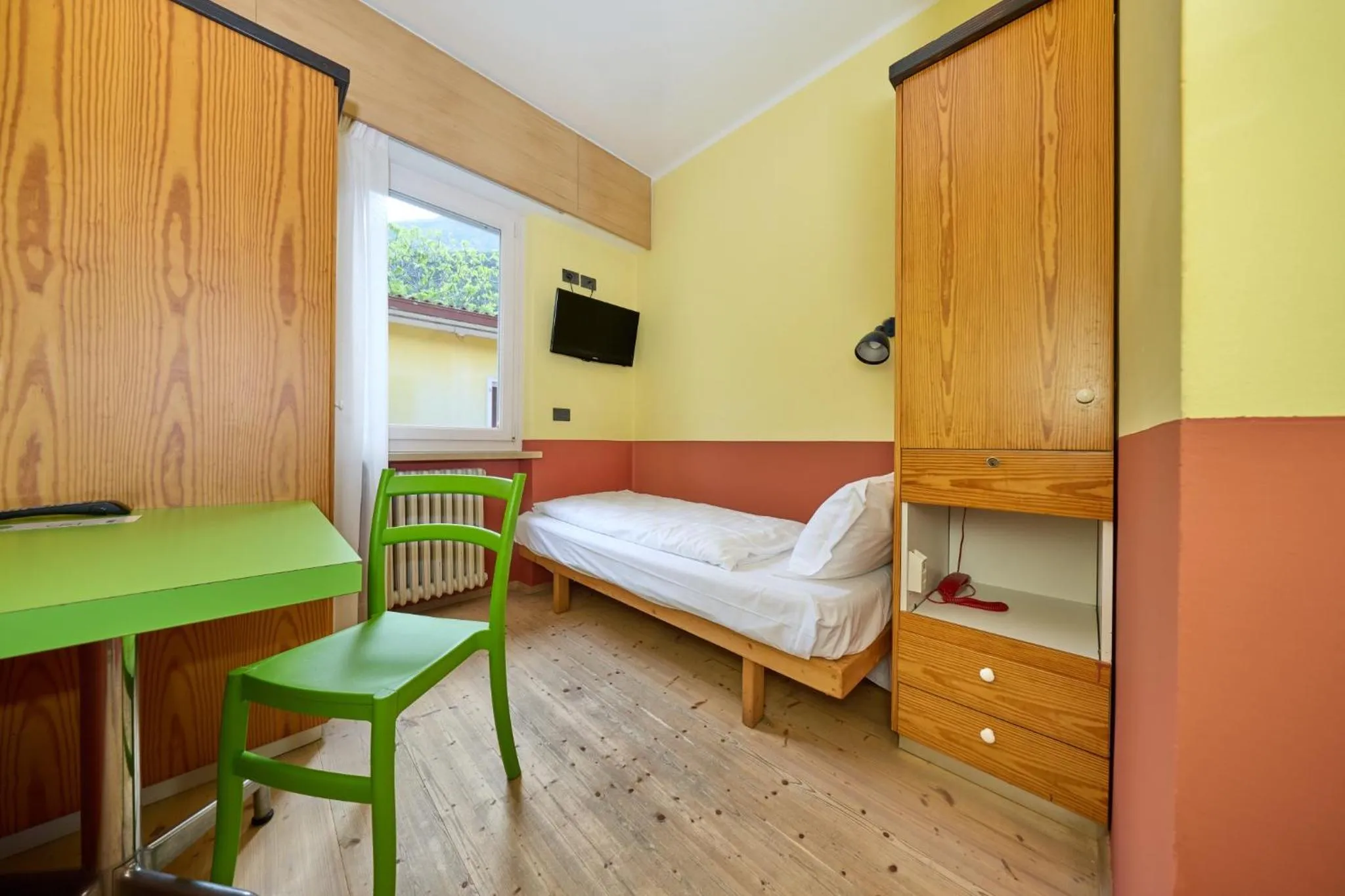 Photo of the whole room, Bed in Hotel Luna Rossa