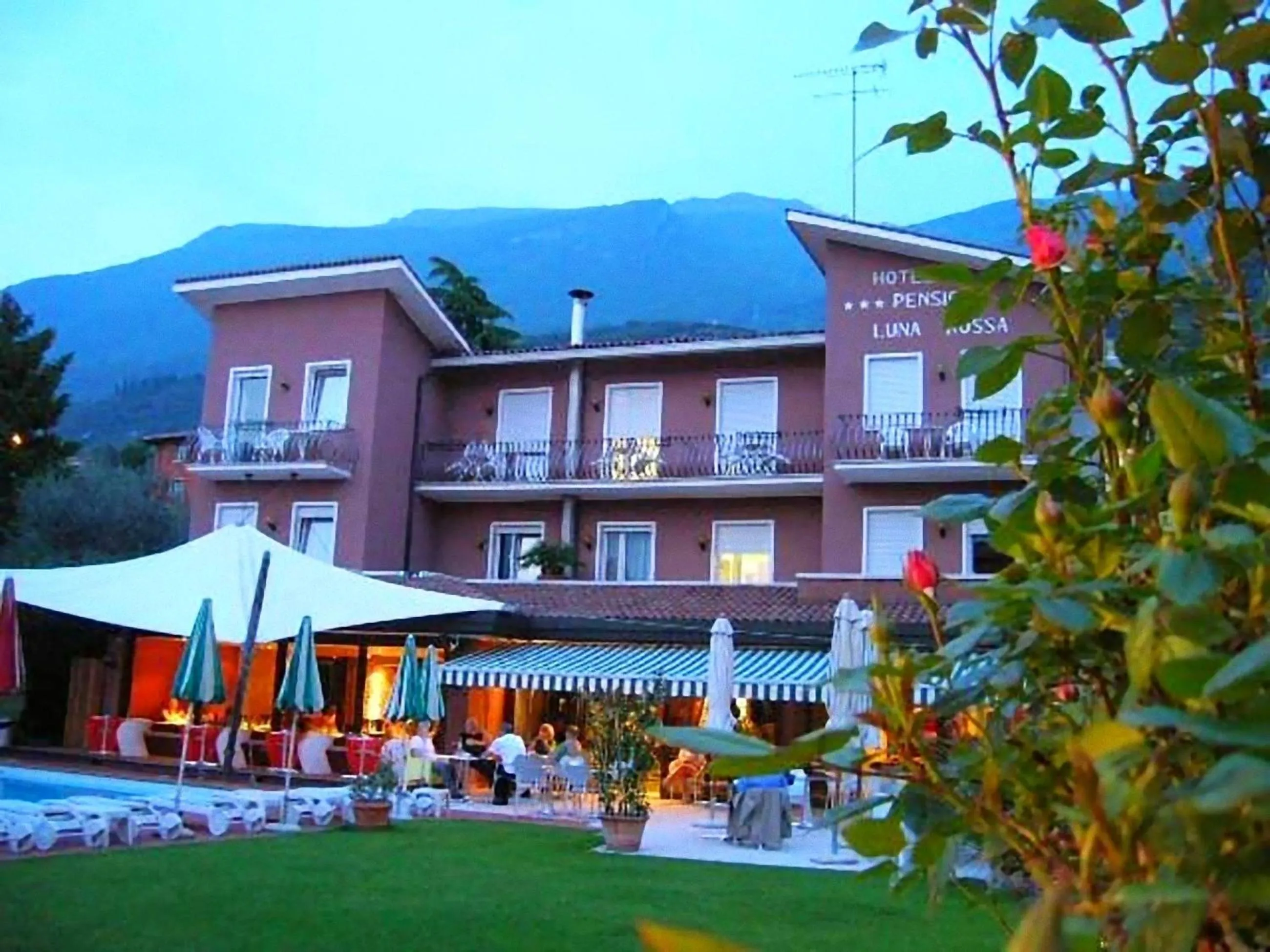 Garden view in Hotel Luna Rossa