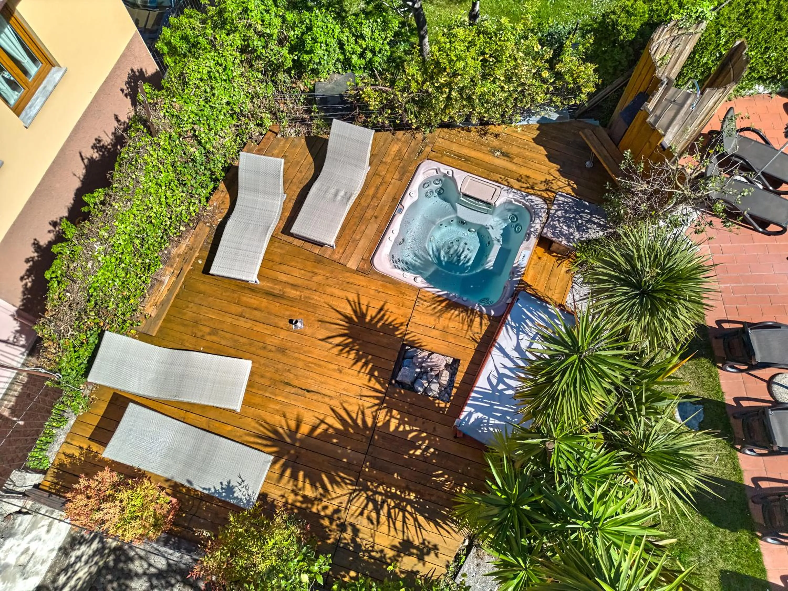 Hot Tub in Hotel Luna Rossa