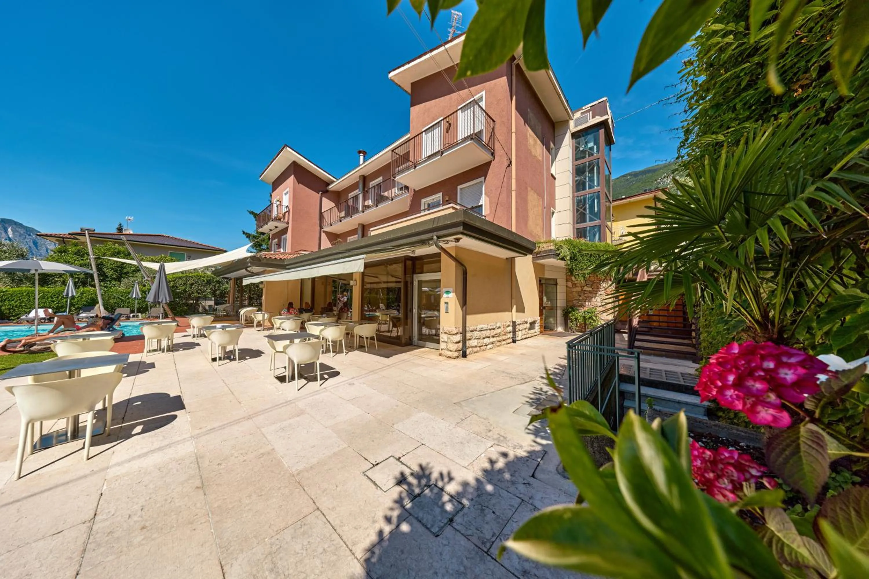 Garden in Hotel Luna Rossa