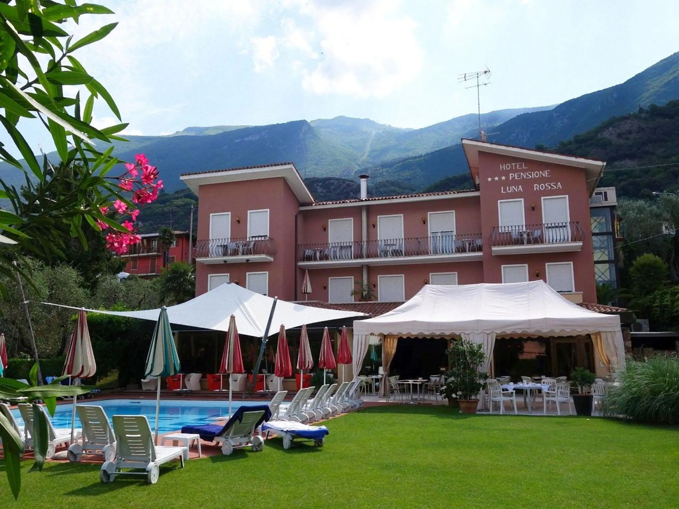 Property building in Hotel Luna Rossa