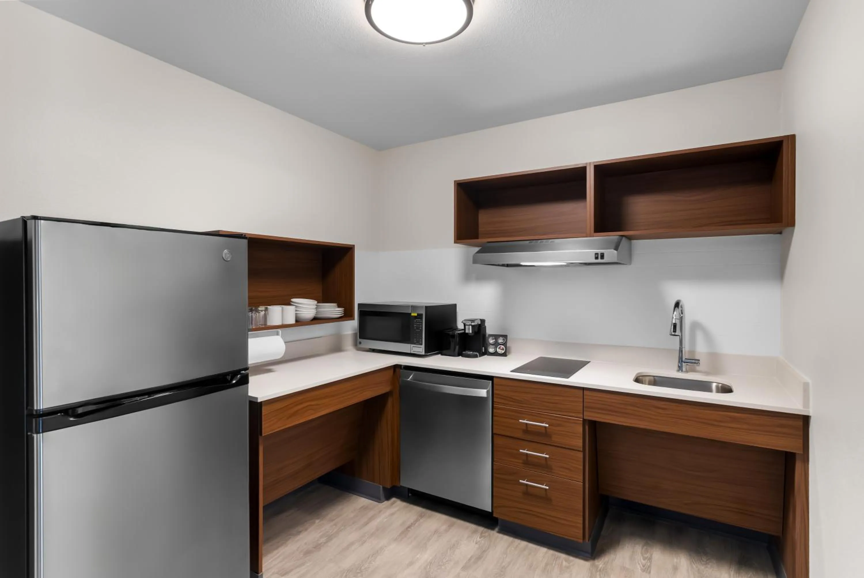 King Suite with Sofa - Non Smoking in Everhome Suites Bastrop by Choice Hotels