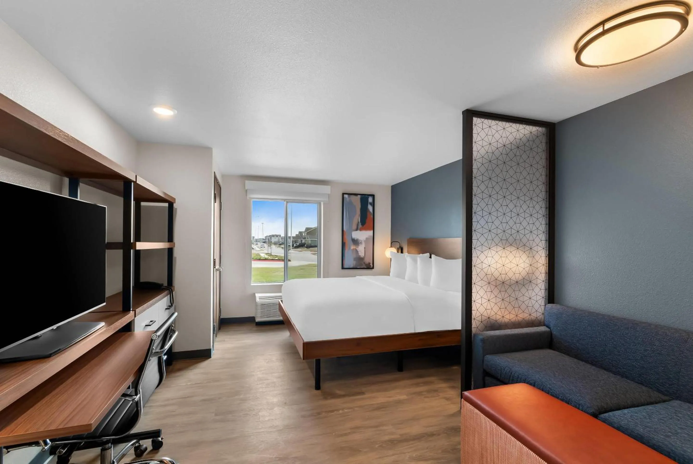 Everhome Suites Bastrop