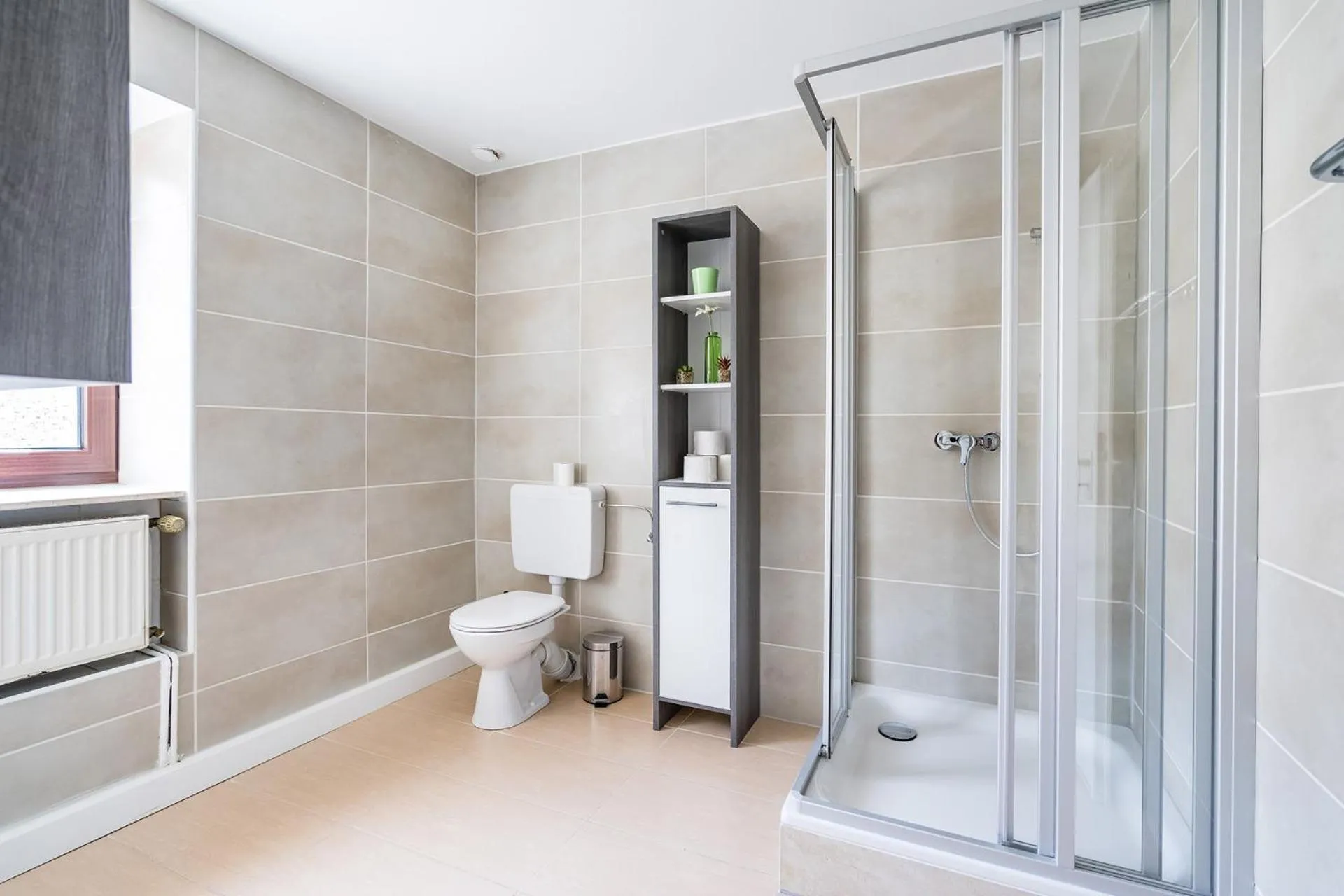 Shower in Nurburgring Rooms Pinocchio