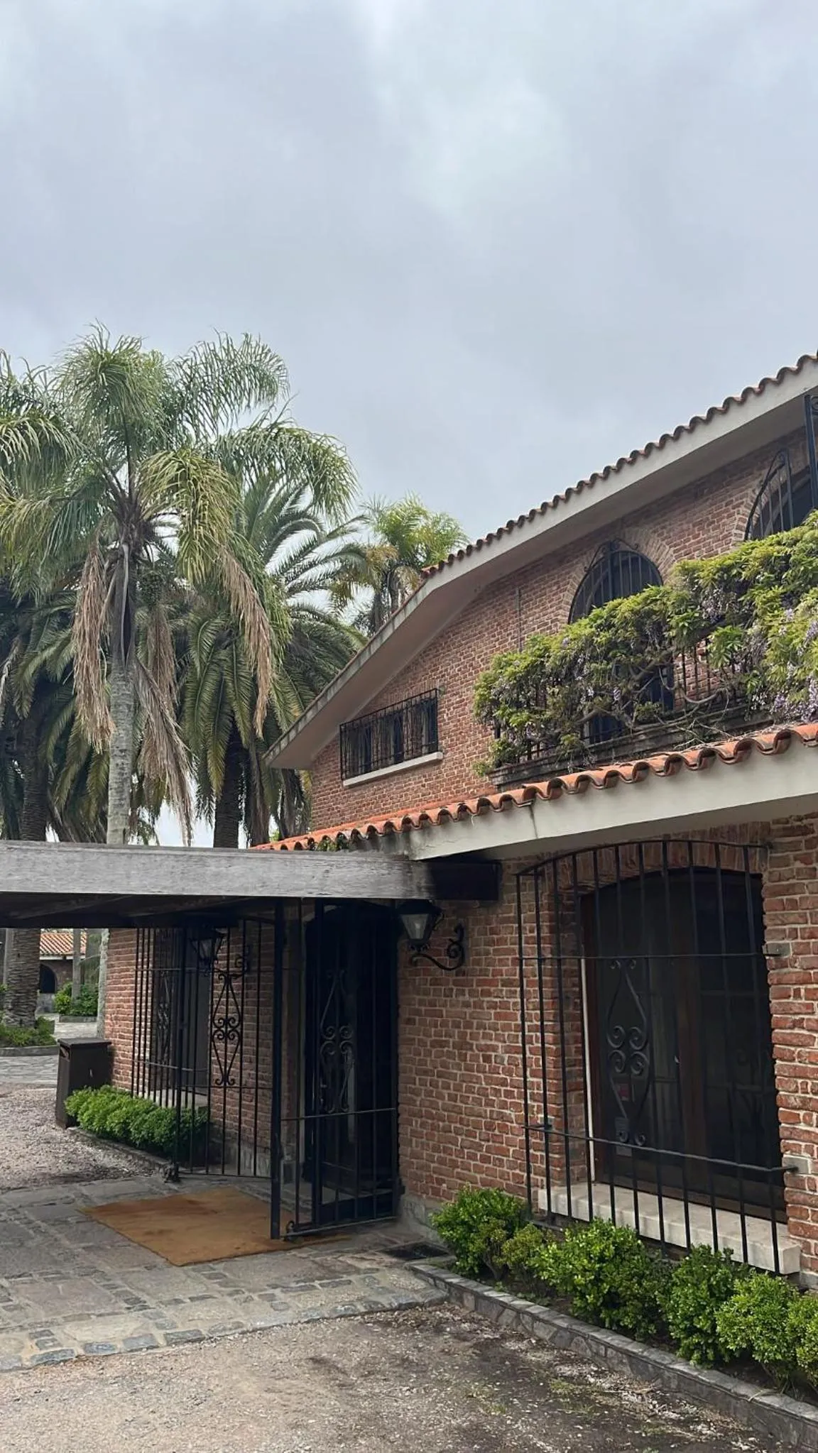 Property building in La Baguala