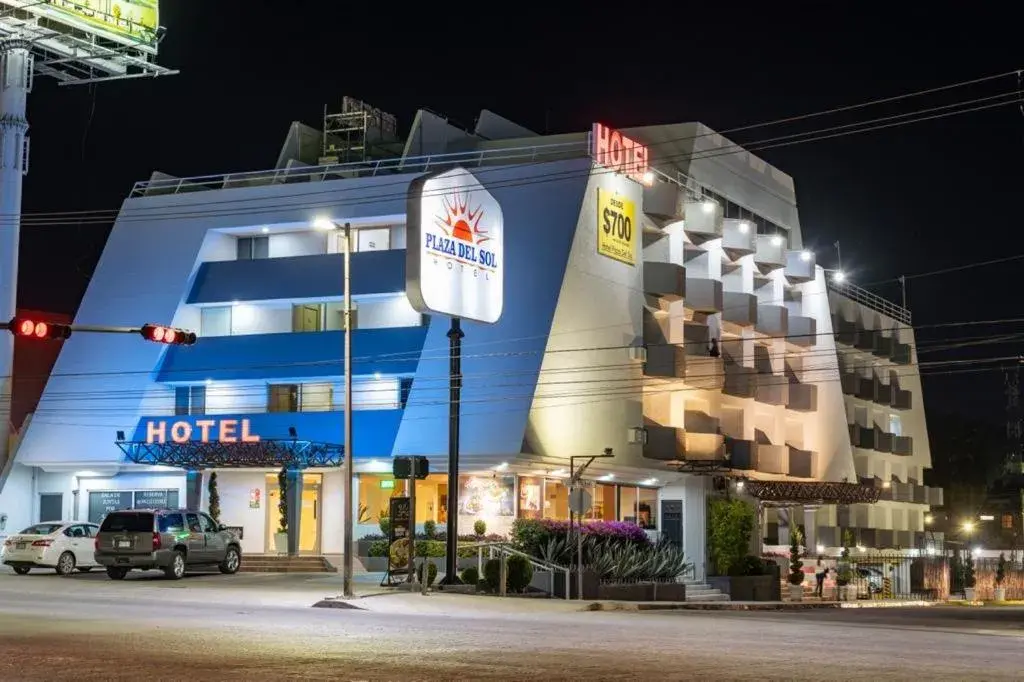 Hotel Plaza del Sol Hotel Plaza del Sol