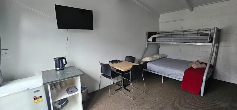 Bed in Westport Kiwi Holiday Park & Motels