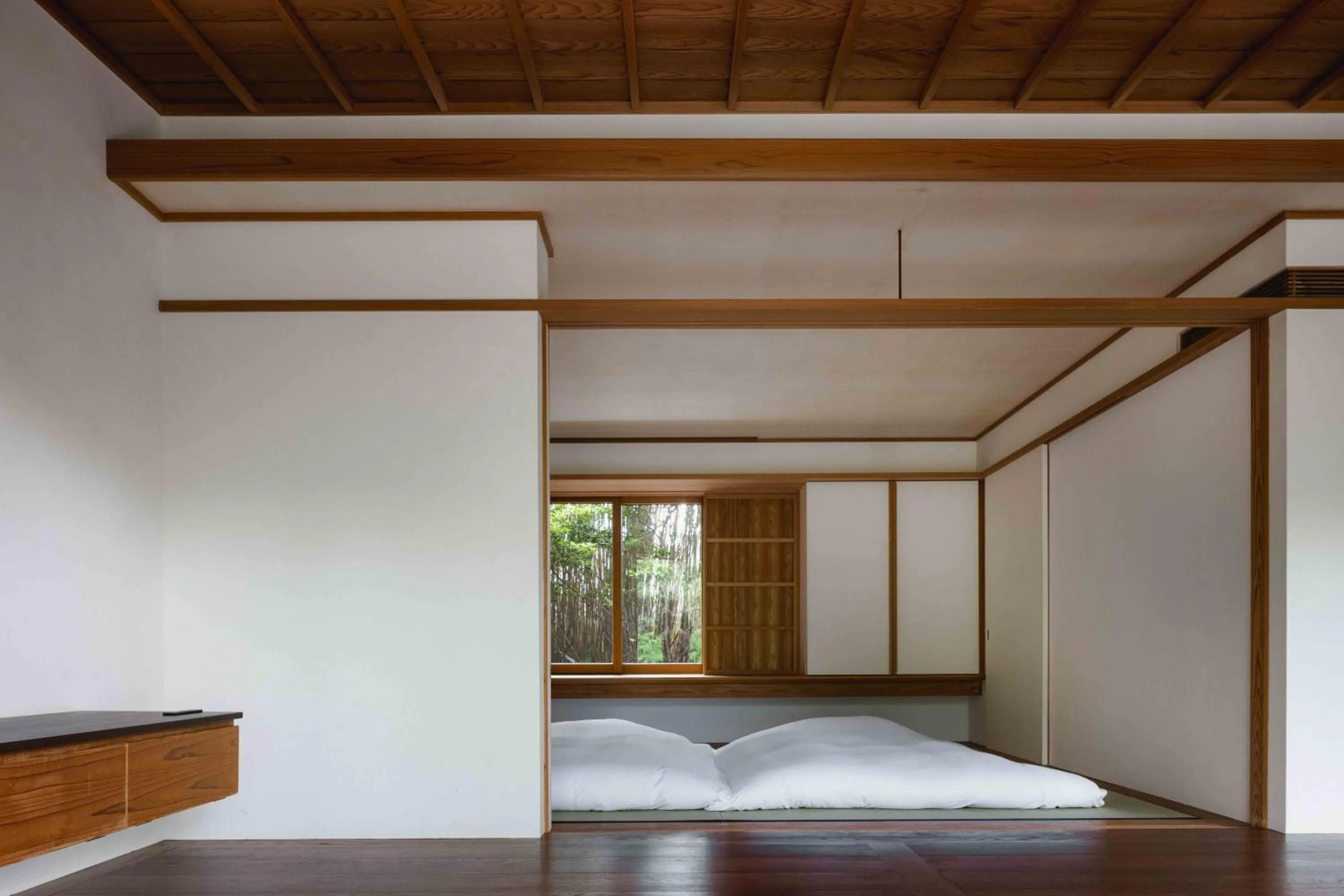 Bedroom, Bed in Numazu Club