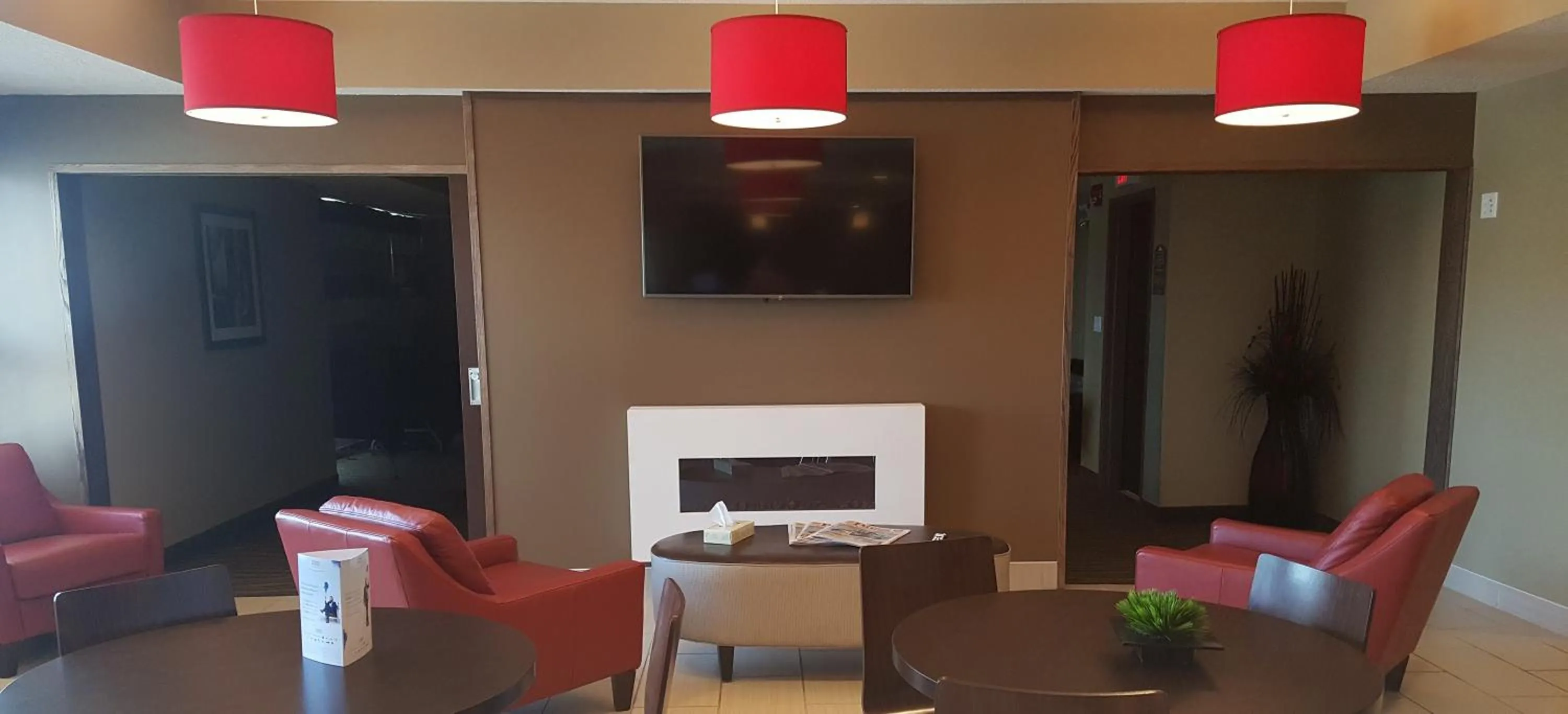 Lobby or reception in Microtel Inn & Suites by Wyndham Whitecourt