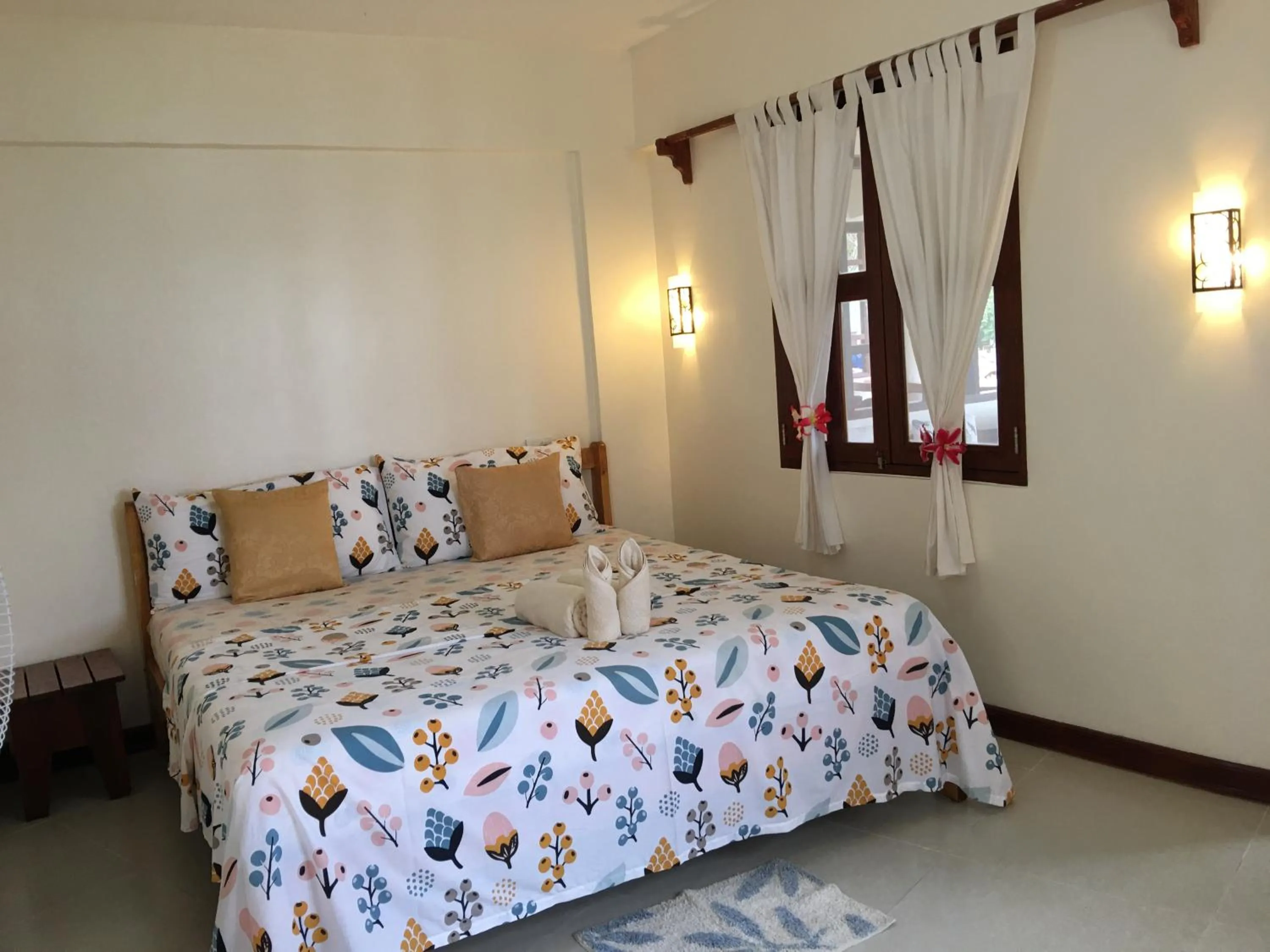 Bedroom, Bed in Wind Rider's Inn