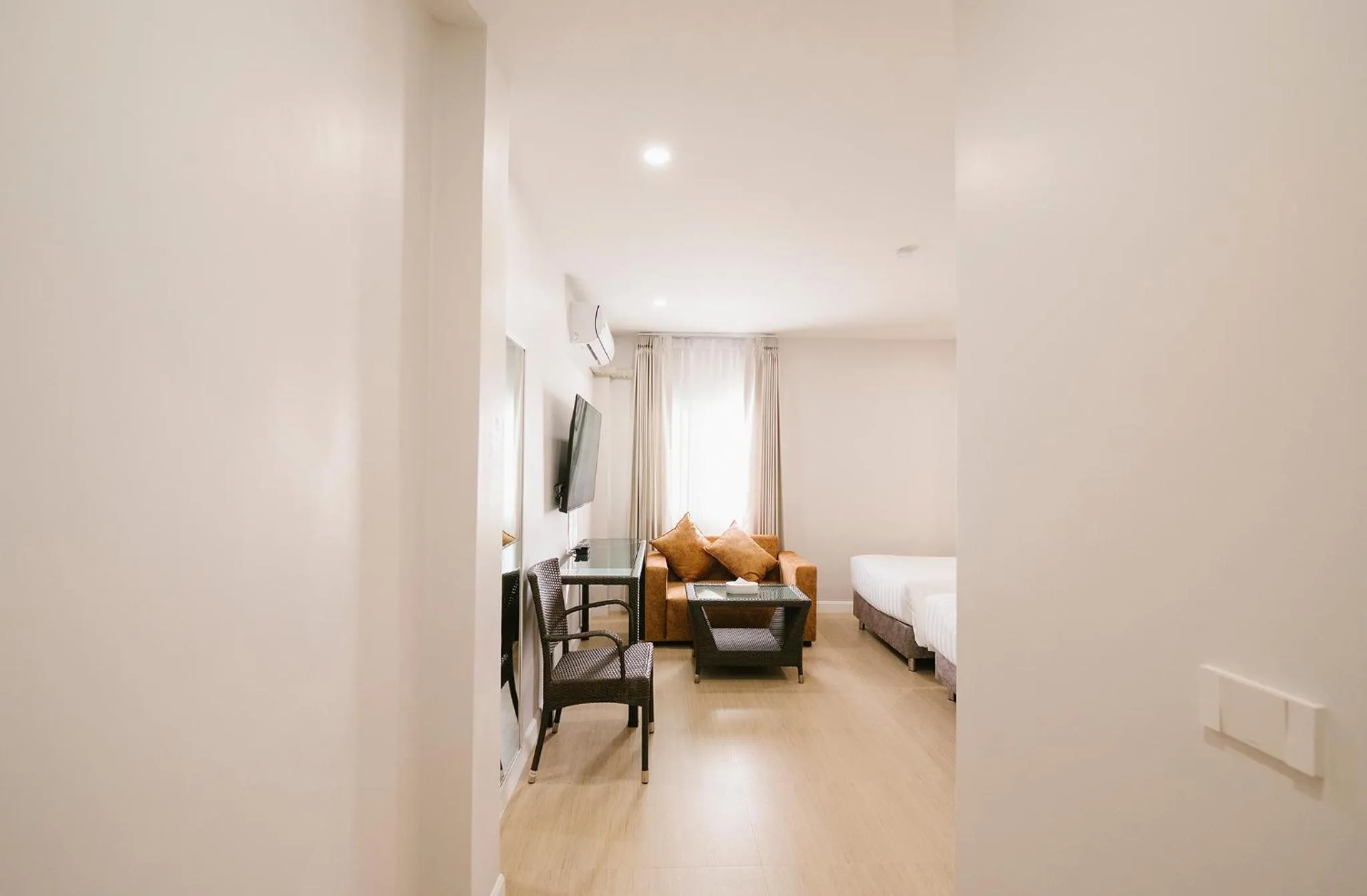 TV and multimedia, Bed in Eng Fah Luang Hotel