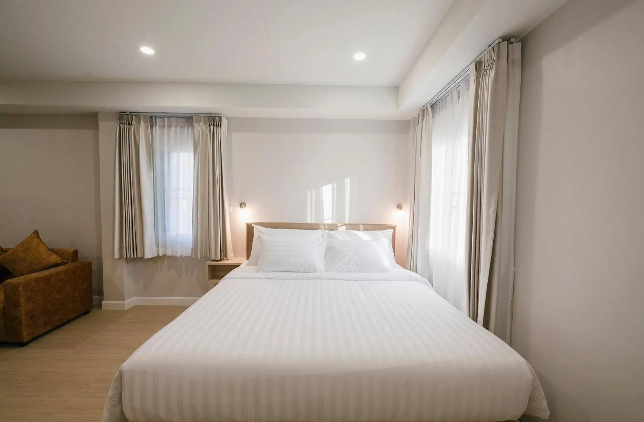 Bed in Eng Fah Luang Hotel