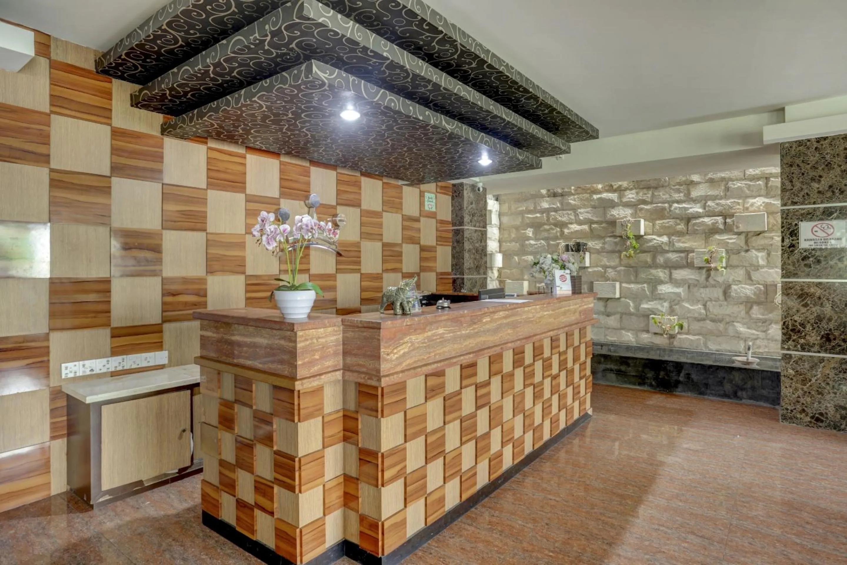 Lobby or reception in Collection O 499 Princess Keisha Hotel & Convention Center