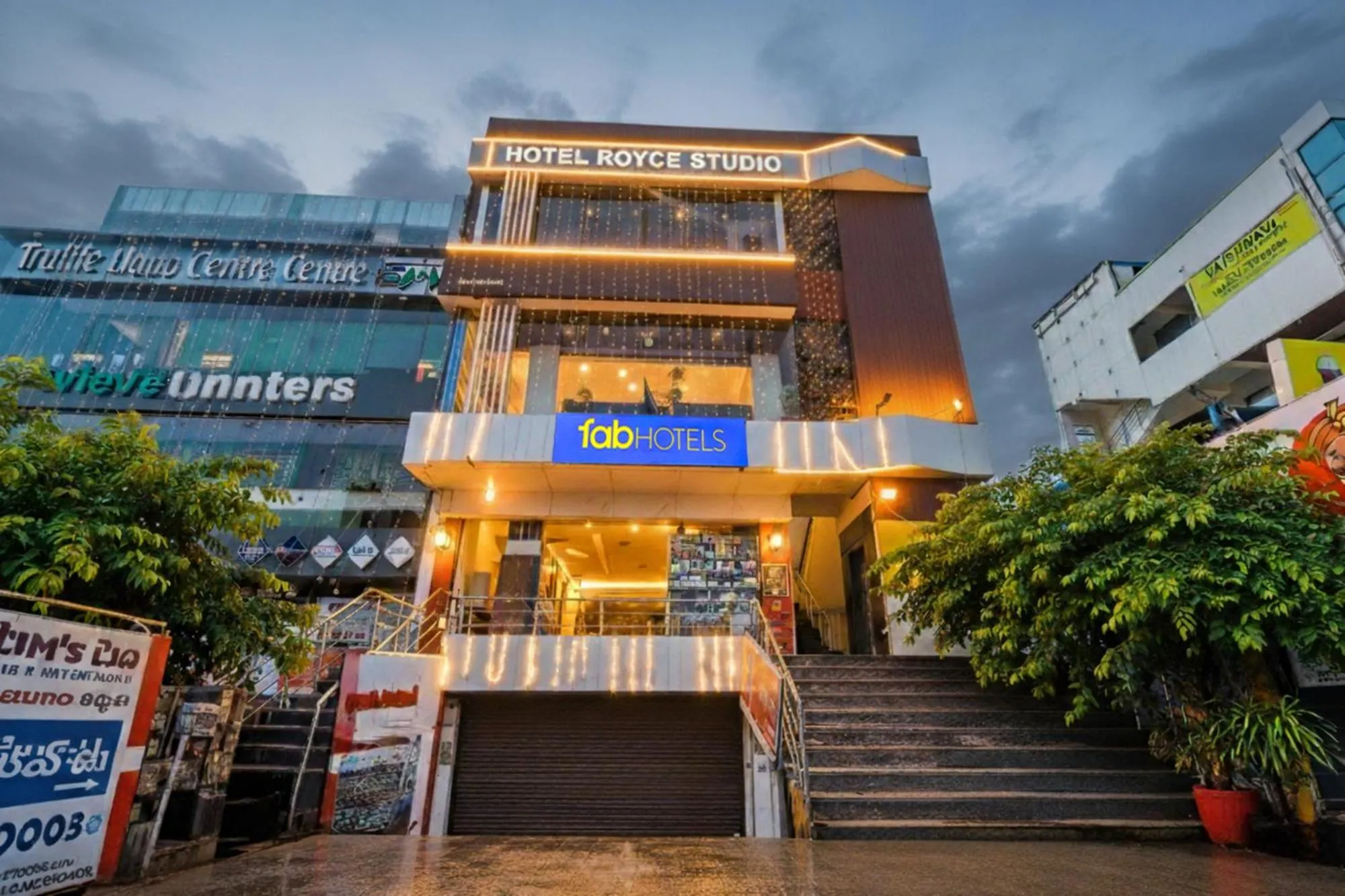 FabHotel Narsingi - Nr Global Eye Hospital, Narsingi