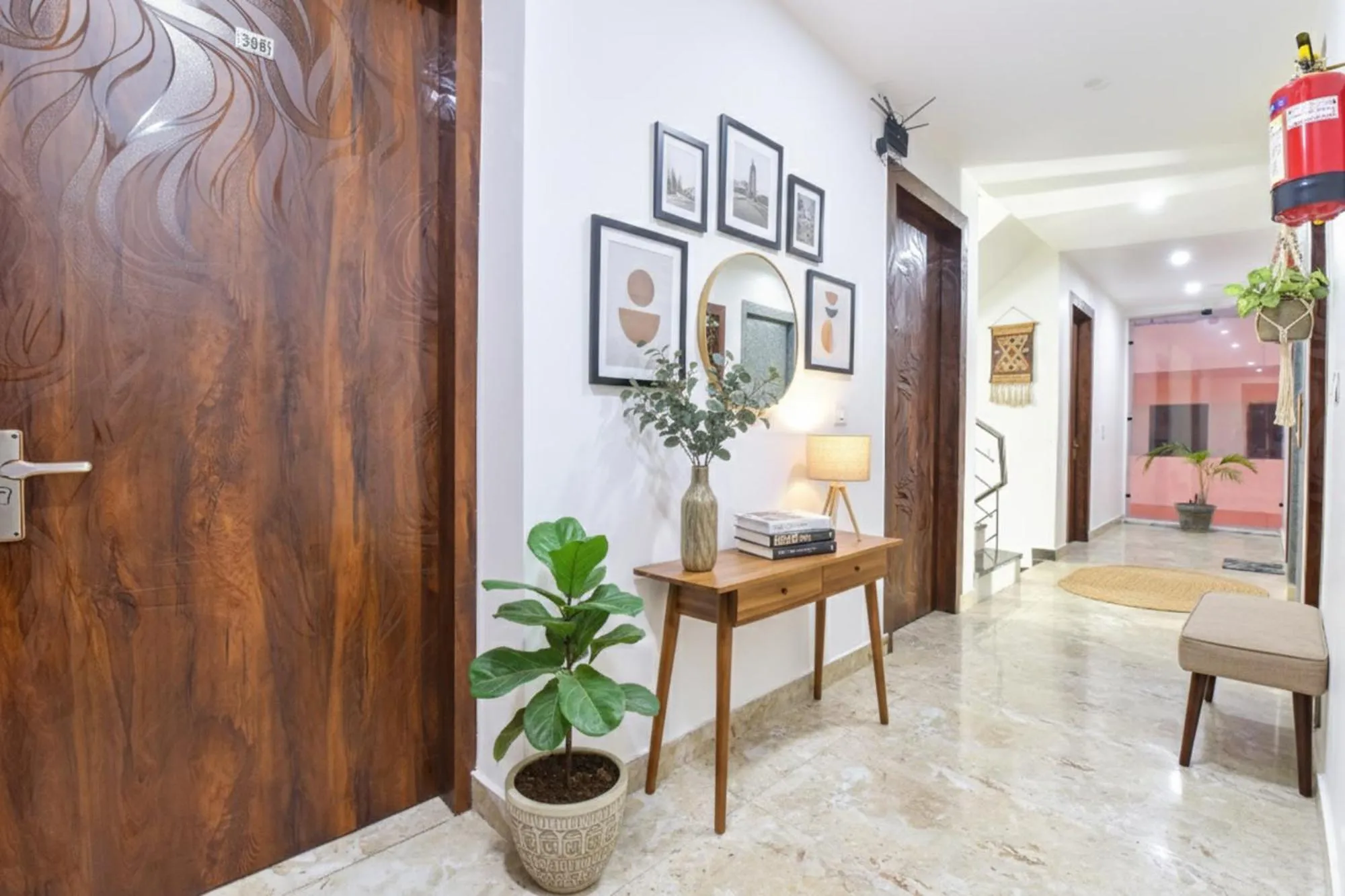 Lobby or reception in FabHotel Hari Residency