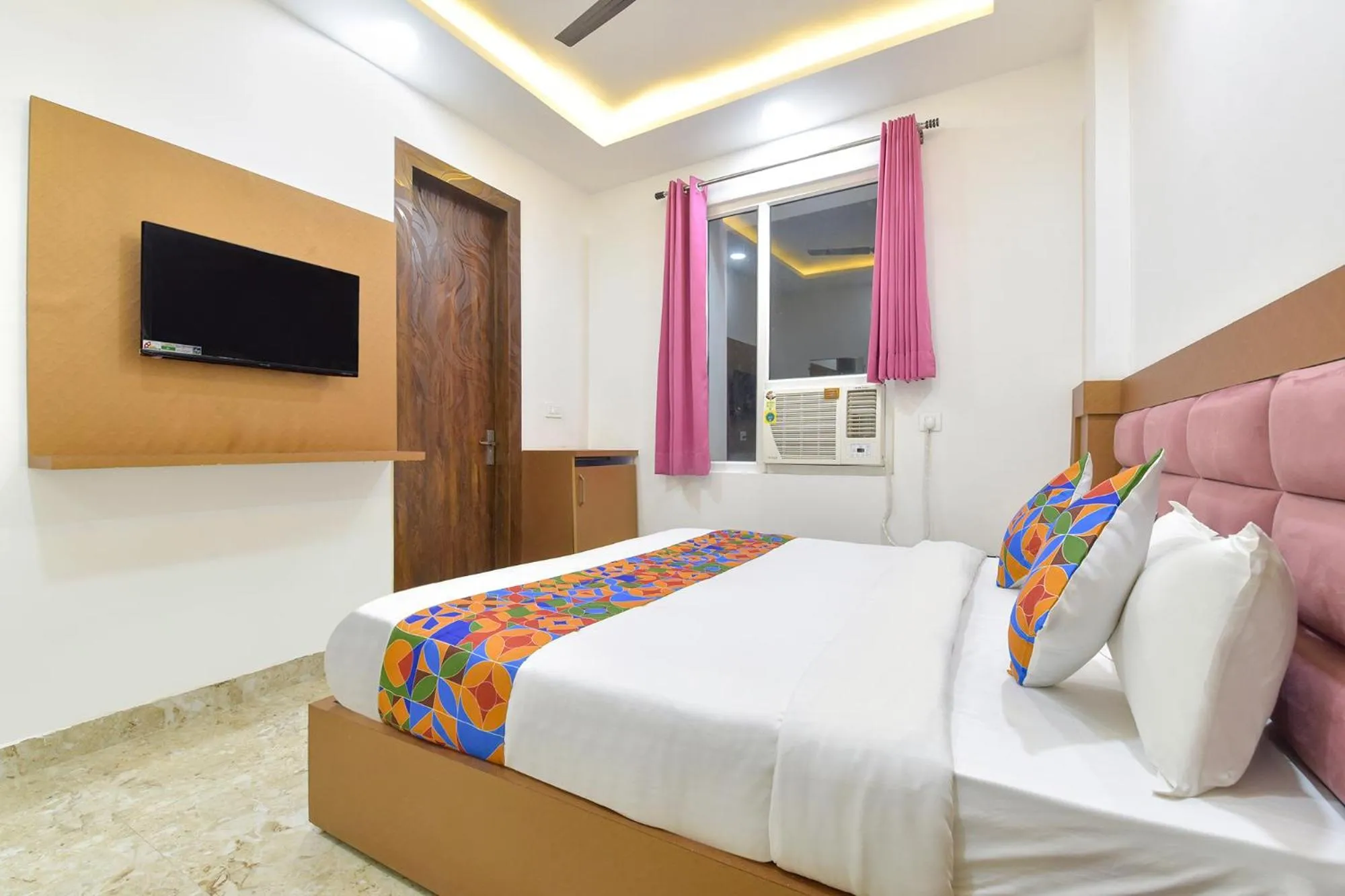Bed in FabHotel Hari Residency