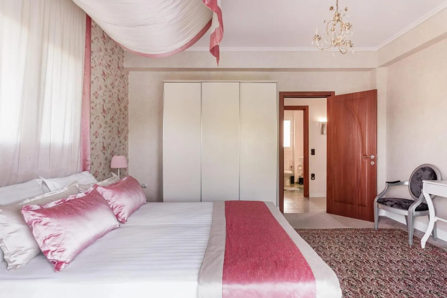 Bedroom, Bed in Villa Elena