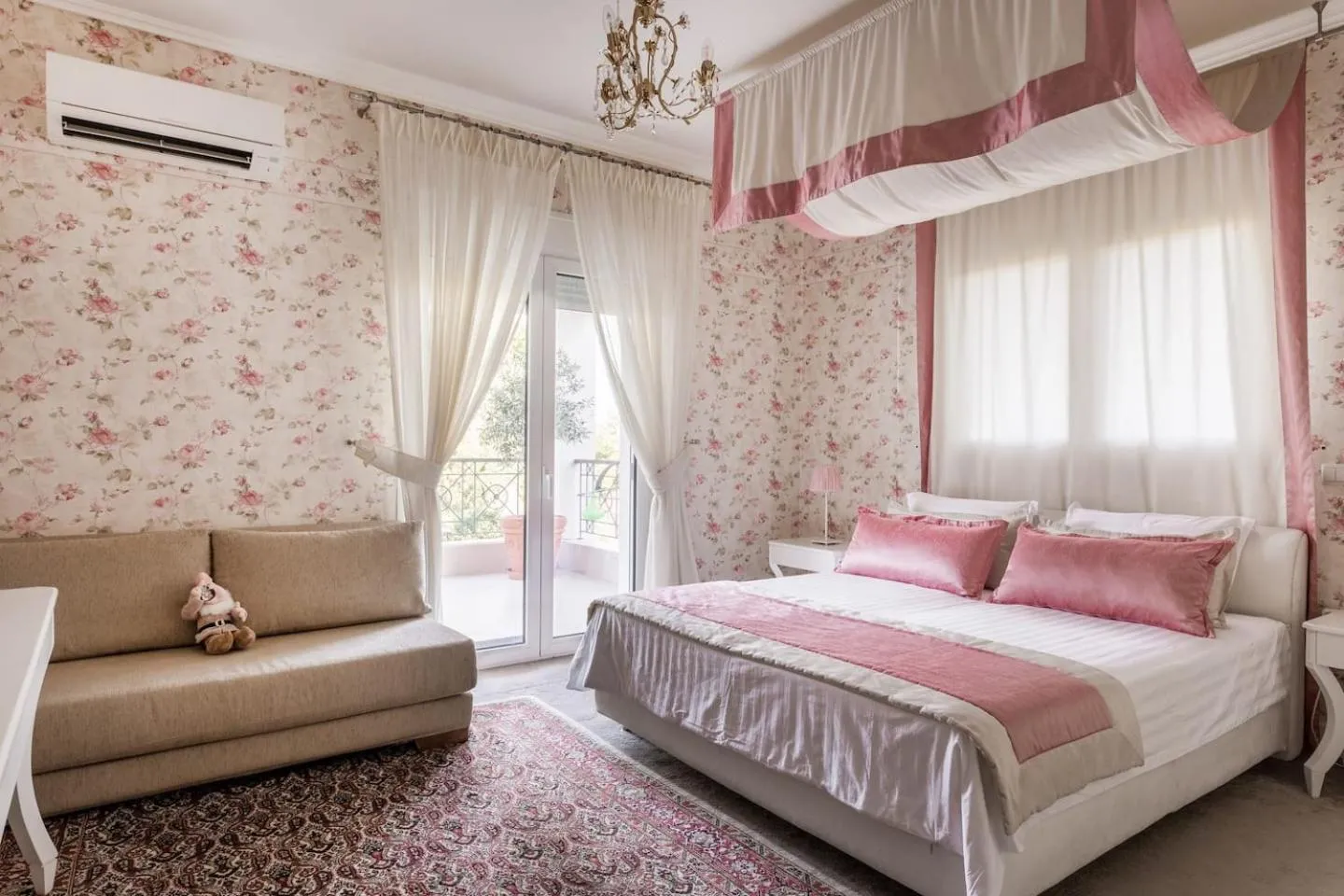 Bedroom, Bed in Villa Elena