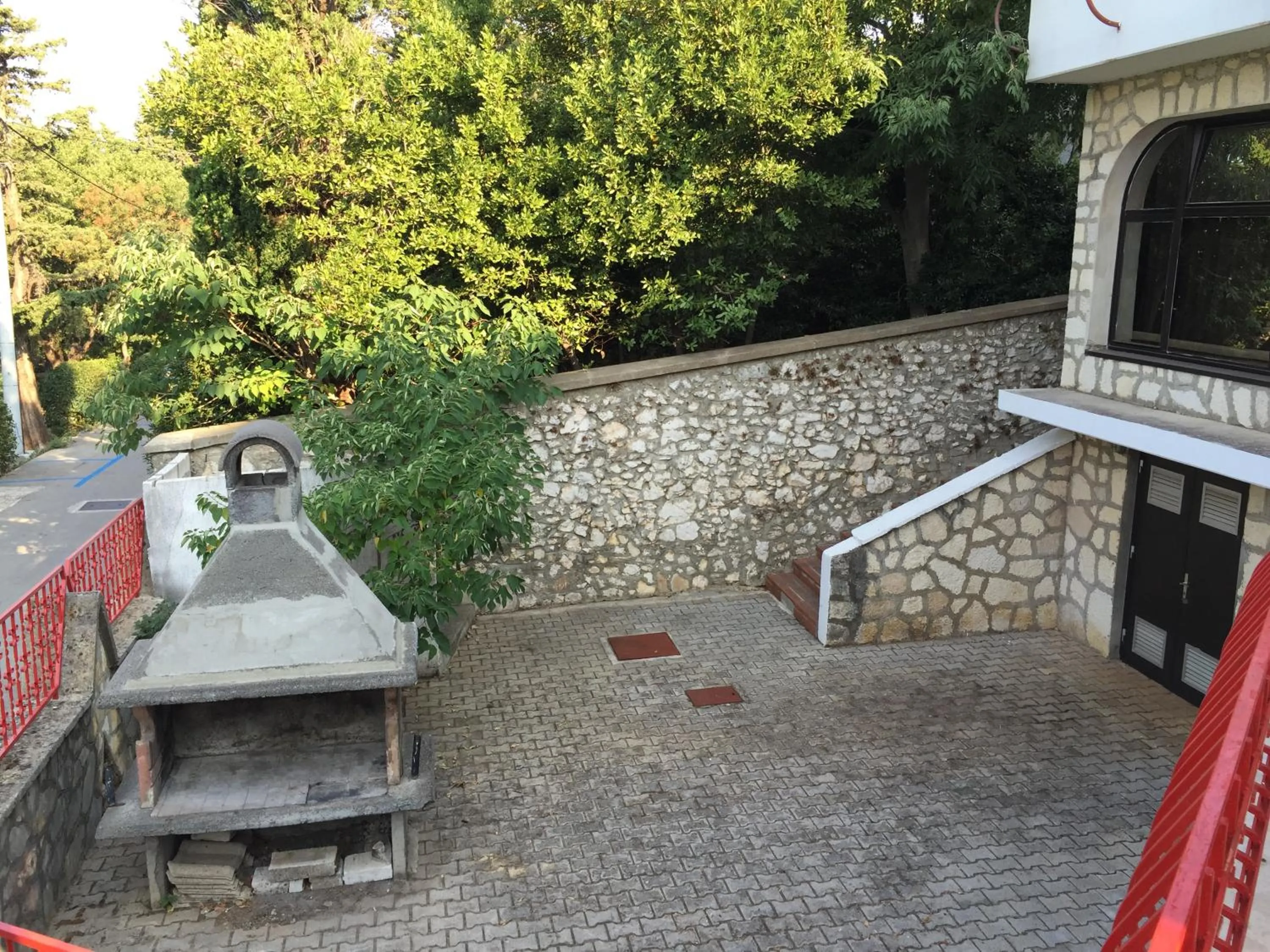 Property building in Pansion Ruža