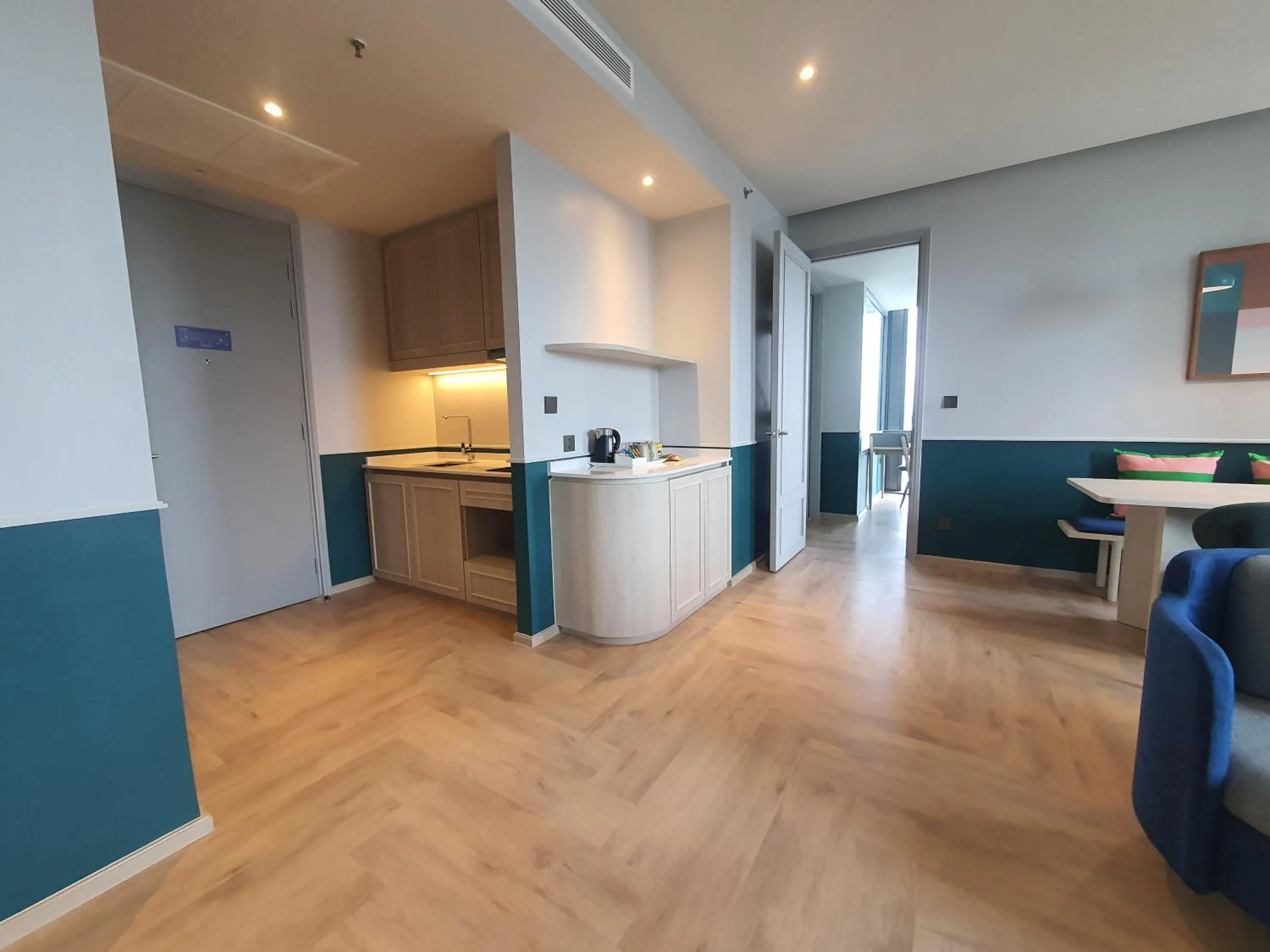 Kitchen or kitchenette in The Quarter Ramkhamhaeng by UHG