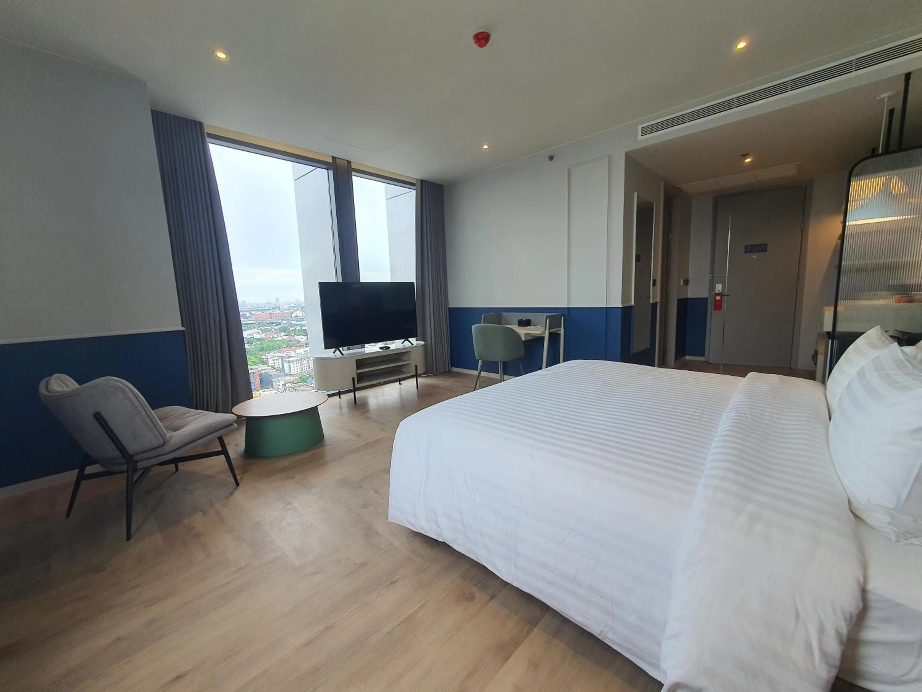 View (from property/room), Bed in The Quarter Ramkhamhaeng by UHG