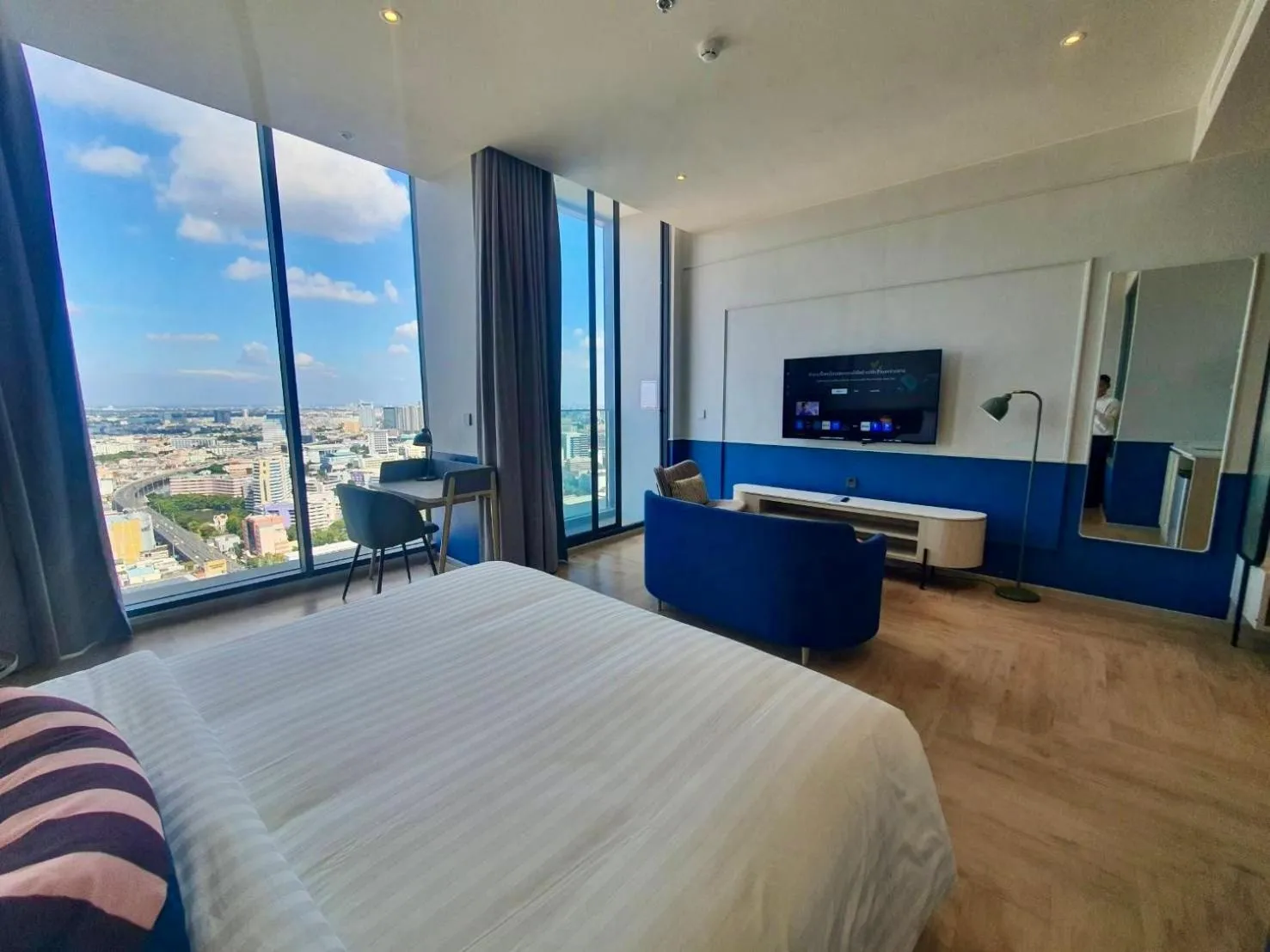 Bed in The Quarter Ramkhamhaeng by UHG