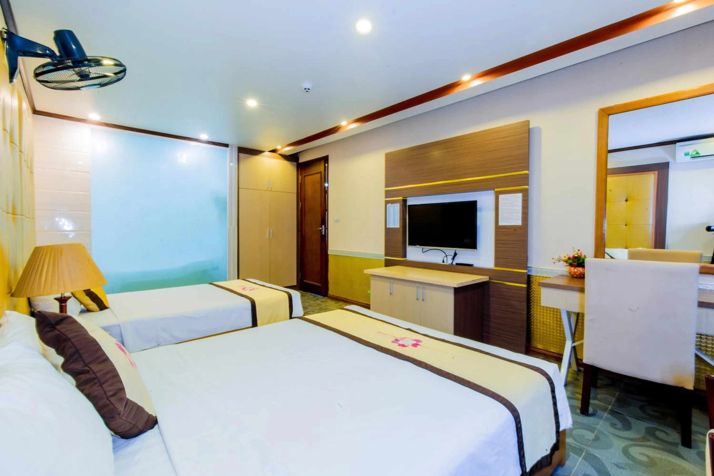 Bed in Hoa Dao Hotel