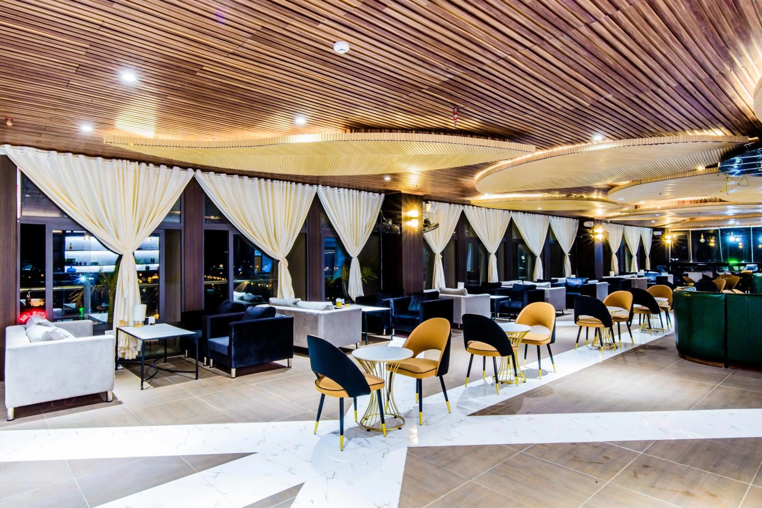 Breakfast in Hoa Dao Hotel