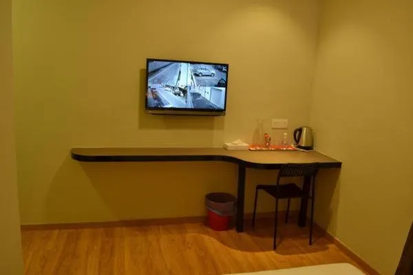 TV and multimedia in U Design Hotel Mentakab